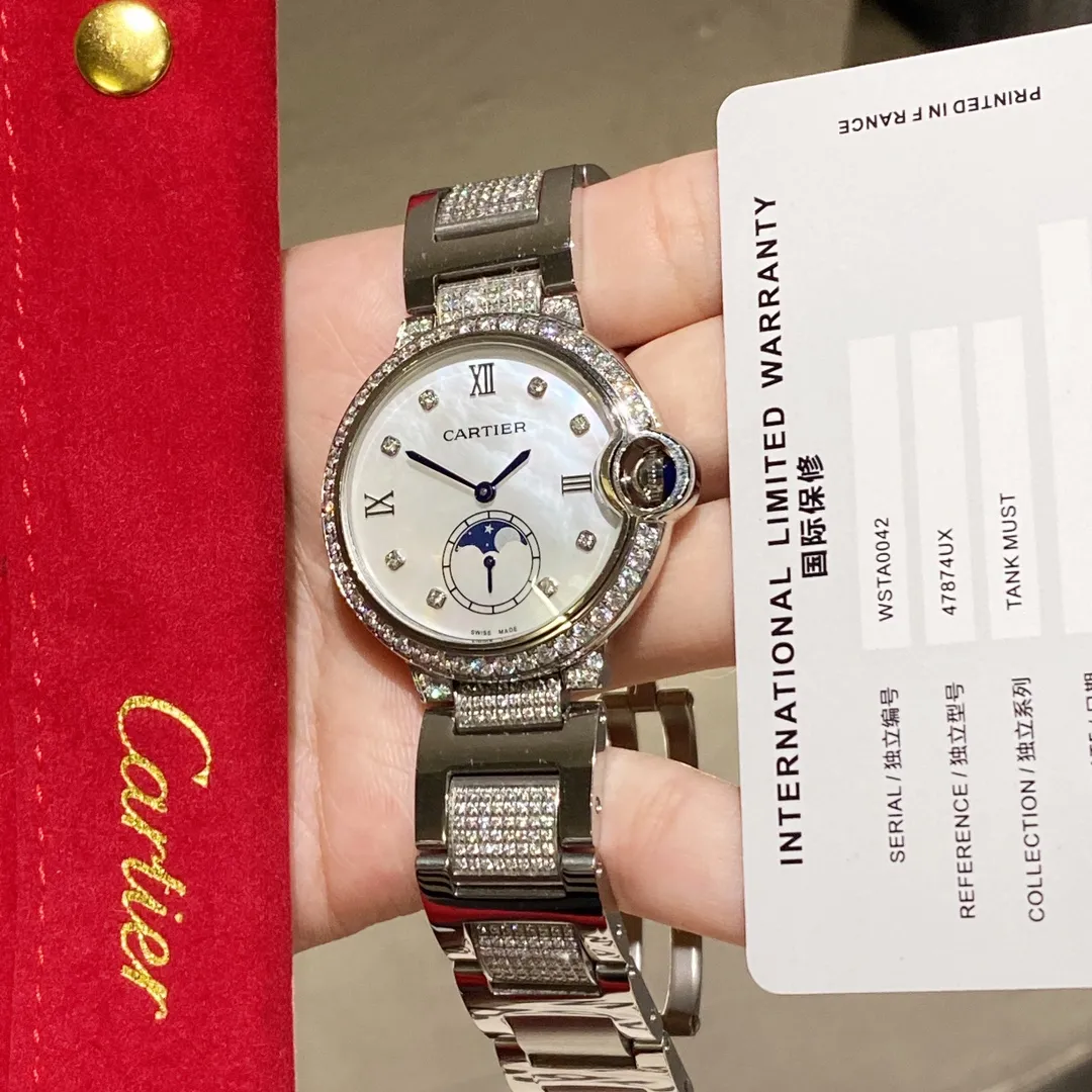 【Foreign trade import】💰1360! Cartier women's blue balloon luxury series, quartz watches are shipped in the same color [color], the sun, moon and stars are displayed in a large frame, the starry sky is running, time flows, special cutting diamonds 💎 inlaid ring, personality, perfect, equipped with original imported quartz movement, precise travel time, Cartier original snap buckle, diameter 36mm, thickness 8mm "Please pay attention to the exclusive background for detailed shooting"