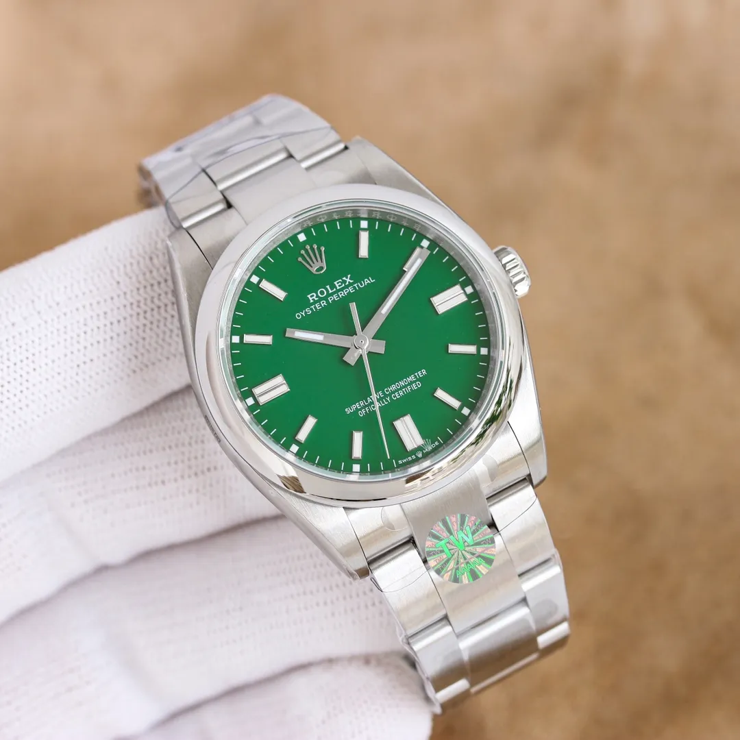 【High-end replica】💰1240! Customized all-in-one machine 💰1720! Rolex Color Oyster Perpetual‼ ️ We always adhere to high quality and ultra-high cost performance [strong][strong][strong] to benefit our cousins! You can choose between 36mm and 41mm. It adopts 2824 movement with stable running time. There is no color difference between the lettering and the original. The nails are precision polished. The raw material imported from Switzerland is ice sapphire blue with luminous effect. The lettering is the top printing technology in the industry. The super three-dimensional pointer is consistent with the original without burrs. The buckle feels the same as the original! All details are complete, the owner strongly recommends [strong][strong][strong]