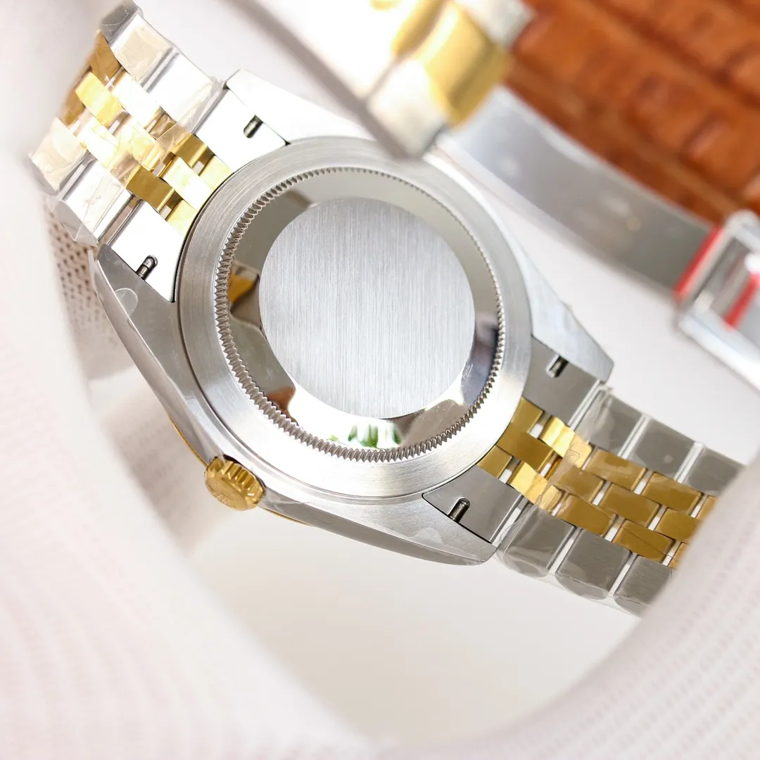 【High-end replica】💰1160! 【Top Replica】💰Private chat! The Rolex Diary series continues to improve the replica effect, and the ROLEX research spirit of continuous improvement in gold, rose, and stainless steel, especially the industry recognition of the five artifacts, has been an upward trend in sales! [Size] Diameter 41mm [Mirror] Scratch-resistant sapphire mirror, anti-reflective convex magnifying calendar window [Case] ​​316L stainless steel, the crown is the same as the counter! [Movement] 3235 automatic mechanical movement, ensuring the stability of the movement! [Watch Strap] Oyster-style three-piece and five-piece watch straps, folding buckle, as easy to buckle as at the counter, and the details of the buckle are also well engraved! This picture was taken as a top-notch replica!