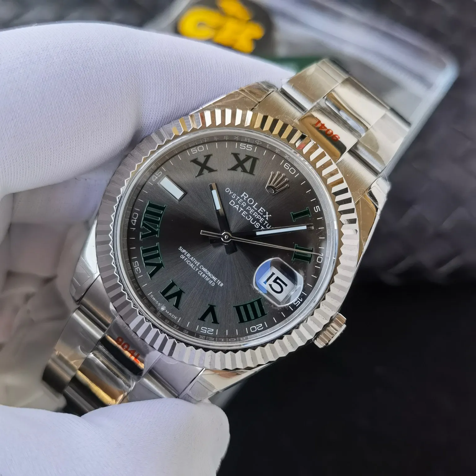 【High-end replica】💰1160! 【Customized all-in-one machine】💰1720! Each of the Rolex Datejust series is equipped with a warranty card that is synchronized with the original one to accurately ensure the identity of each one. The stainless steel strap (2 styles) is authentically molded and customized, with a customized bezel, size 41mm, equipped with the latest all-in-one 9015 imported movement, and the stainless steel strap is tightly connected to the original buckle!