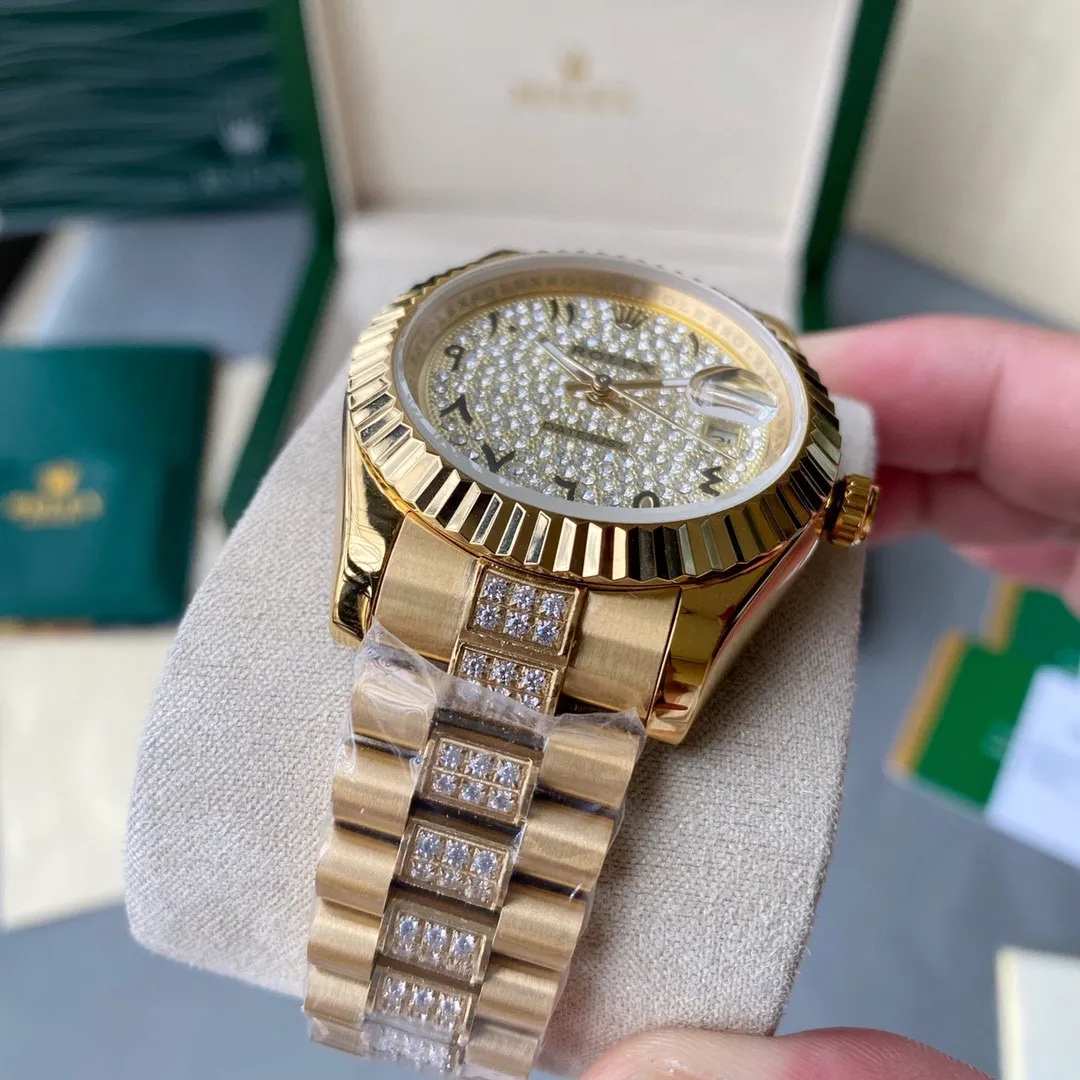 【High-end replica】💰1920! The good quality of Rolex Diary "Inlaid Edition" is never "made up" by words. Paying attention to the details of quality starts from the "core" 🏅️ Latest: Rolex [Diary Series] Type: Fine men's watch (all-match for business) Strap: 316 stainless steel strap Inner cover: ⚠️⚠️Exclusive original steel inner cover, never loose 🏆🏆 Movement: Type 2813 fully automatic mechanical movement [Zero repair] Mirror: Imported sapphire glass (never scratched) CNC waterproof case, waterproof to 200 meters {No need to go outside to strengthen waterproofing) High-quality watch, elegant taste, vast and majestic, unique ingenuity, treasure for the wrist Size: 41mm in diameter, 10mm thick 🔥Top-quality products continue to be produced🔥