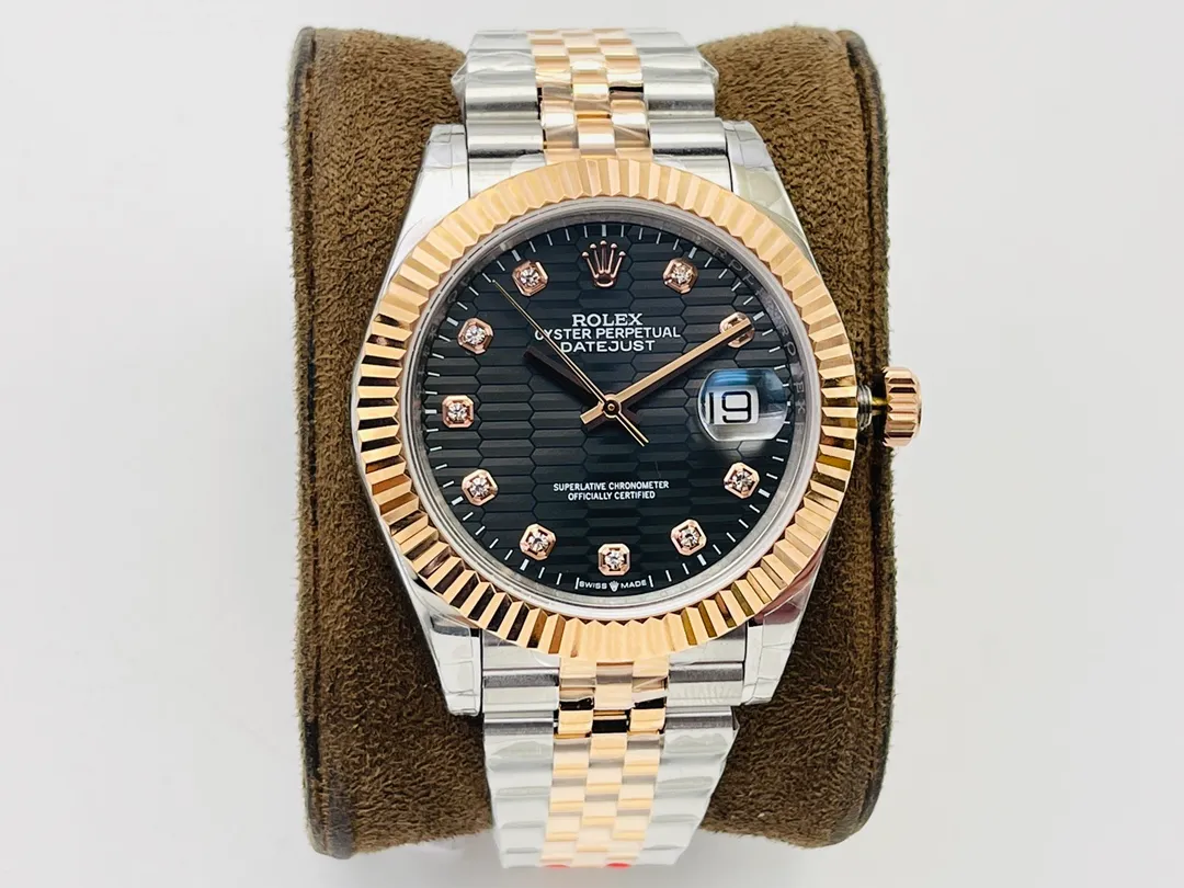 [VR Factory2022 latest masterpiece] Rolex’s latest Datejust series mechanical watch! 1⃣️[Size] Diameter 41MM, thickness 12MM! 2⃣️[Movement] Equipped with 2836 movement, strict debugging ensures accurate travel time, stable performance, and zero repairs! 3⃣️【Dial text】Using top-grade Swarovski diamonds and hand-inlaid craftsmanship, it is designed with the concept of excellence! 4⃣️[Case Buckle] The 904L stainless steel case is made of the same material as the original version and paired with a 904L stainless steel strap/original safety buckle! 5⃣️The watch strap is made of 904L Oyster steel.  6⃣️The side of the watch case is consistent with the original version and adds a QR code to prevent counterfeiting! 7⃣️【Mirror】Scratch-resistant sapphire crystal, anti-reflective convex magnifying calendar window, pure waterjet cutting! VR Factory is the same on the outside as it is original! Welcome friends from all walks of life to taste it!