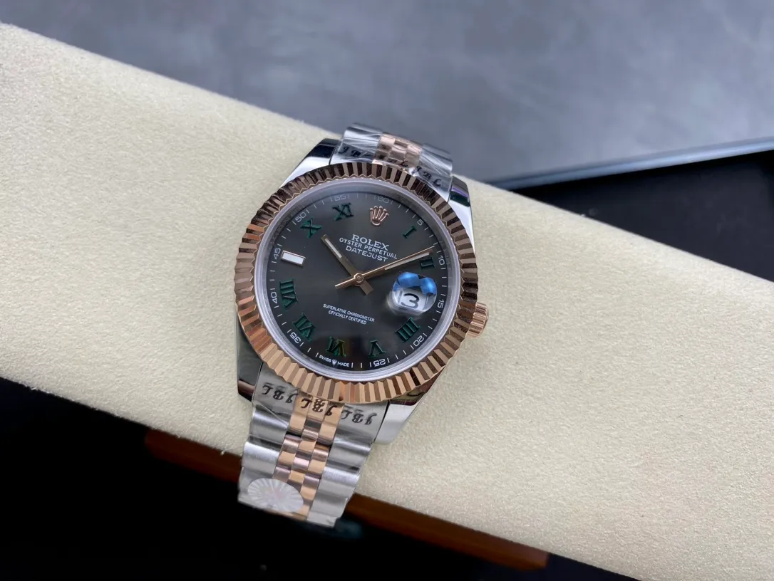 【High-end replica】💰1160! Rolex Single Calendar Datejust Series 41mm [Diameter] 41mm [Movement] Equipped with imported fully automatic mechanical movement [Ring] Rolex RingCommand triangular pit pattern / aperture [Mirror] Scratch-resistant sapphire glass mirror [Material] Imported 316L stainless steel case [Strap] Stainless steel (Oystersteel) optional three-bead/five-bead chain strap [Buckle] Original buckle Super high quality, more beautiful in kind, market exclusive! Classic men's casual watch, the standard accessory for successful men, allowing you to wear it once and for all!