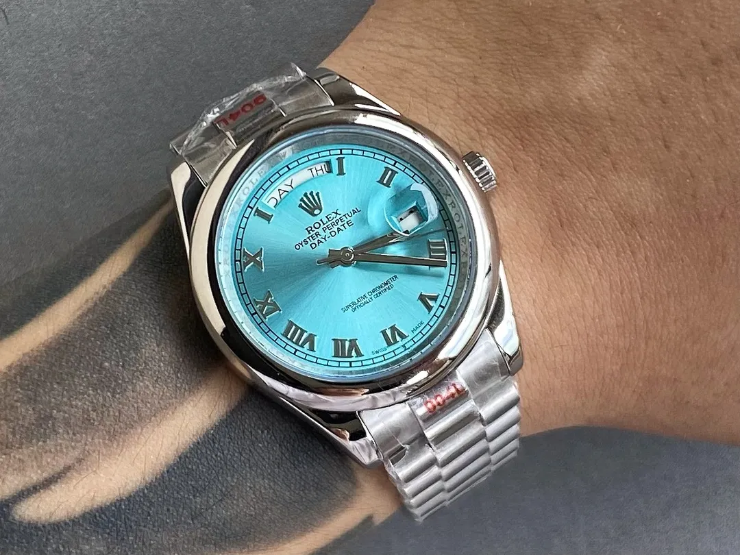 【High-end replica】💰1300! ROLEX Best Selling Classic Series: Datejust Oyster Dual Calendar Series Movement: Top imported fully automatic Citizen 8215 mechanical movement dual calendar display Case: Made of 316 stainless steel case Mirror: Sapphire scratch-resistant mirror Size: Diameter 40mm Thickness 10mm