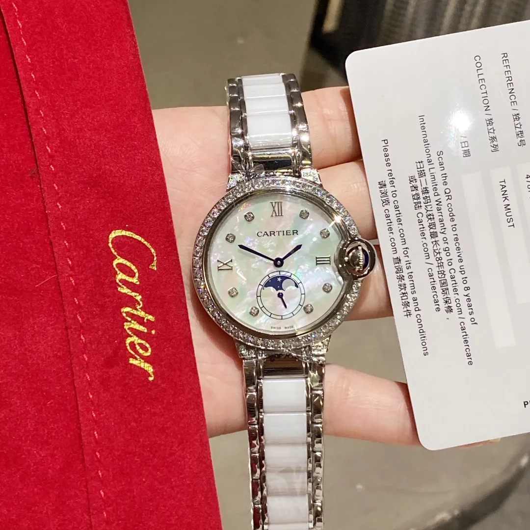 【High-end replica】💰1360! Cartier women's blue balloon luxury series, quartz watches are shipped in the same color [color], the sun, moon and stars are displayed in a large frame, the starry sky is running, time flows, special cutting diamonds 💎 inlaid ring, personality, perfect, equipped with original imported quartz movement, precise travel time, Cartier original snap buckle, diameter 36mm, thickness 8mm "Please pay attention to the exclusive background for detailed shooting"