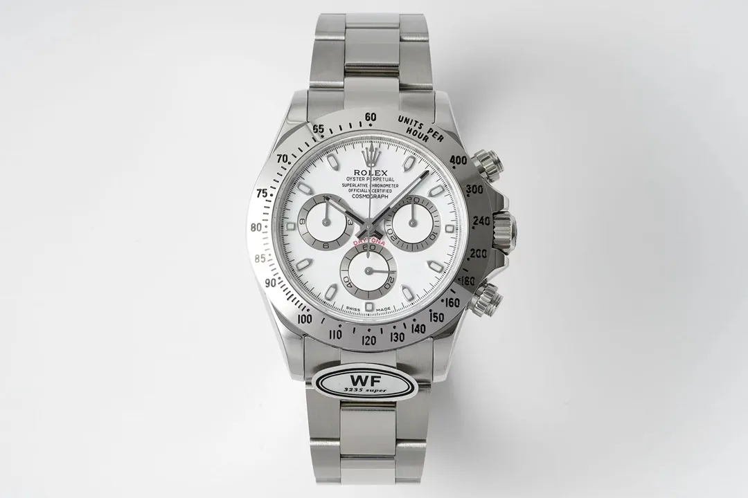 【Top replica】💰4500! Rolex Daytona is coming! A one-to-one replica of the original! All dials are carefully crafted and developed based on original genuine dials as templates! 904L fine steel 1:1 genuine replica manufacturing! Ultra-high precision polishing and detail processing! The bevel edge of the glass has the correct curvature, high transparency and good texture! The white steel scale ring and ceramic ring are oil-filled and electroplated with exquisite effects! Each one is literally an original genuine substitute dial! Unmatched by high imitations on the market! It is a special dial for k gold replica watches! The original luminous nails and hands have been successfully reproduced! Case and strap details! They are all authentic products! Different styles, different shell shapes, different connections! Every detail is in place! Make sure every style is correct! It is the only one on the market that truly does it with care!