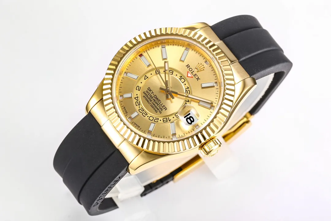 🌐【Factory2022's original work】Upgraded version of Rolex Sky-Dweller Skywalker! Wonderful details: [Case] ​​size is 42 mm, stable, reliable, graceful and generous! The bezel adopts the Rolex Ring Command triangular groove pattern, and the month function can be adjusted by rotating the outer ring! Scratch-resistant sapphire crystal, anti-reflective convex magnifying calendar window [Watch strap] Oyster steel! Three rows of links, Oyster discount with 5mm easy-adjustable link extension system [Dial] Radiant sun texture, scale 12 small window red dot month display [Movement] Equipped with fully automatic mechanical 9001 movement! [Function] Date display/month display/annual calendar display/dual time zone! Factory's ingenuity is worth owning!