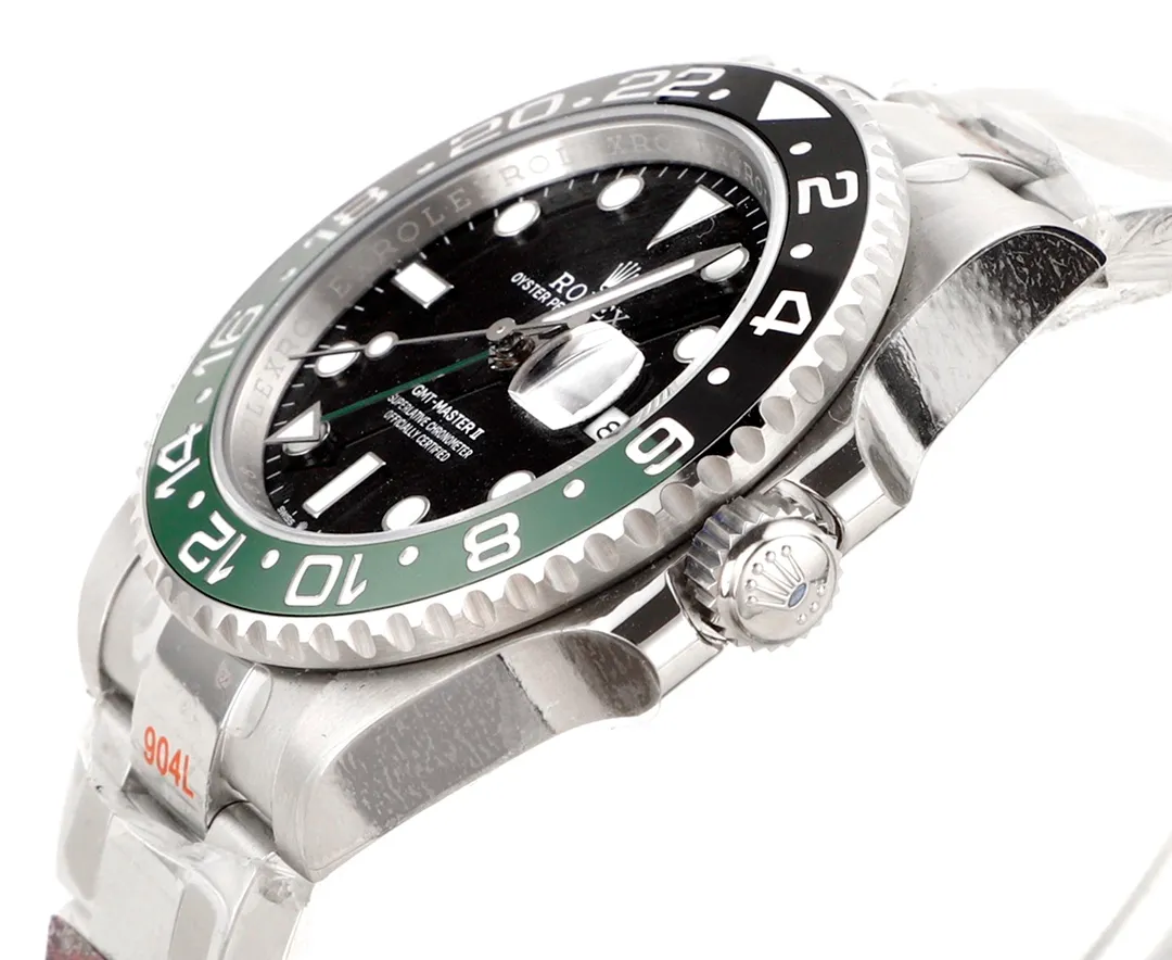 Major breakthrough in Factory C, re-creating the pinnacle ♛ Rolex ROLEX 🎮RK5 Greenwich "Left-handed" (Sprite) one-piece black and green ceramic ring is shockingly launched. The steel is made of authentic imported 904L raw materials, forged and polished, and is equipped with the 3186/3285 all-in-one fully automatic mechanical movement, consistent with the original product, with accurate and stable travel time. 🎮 Professional testing and inspection, zero repairs! The authentic consistent GMT needle is on the second layer and adjusts the calendar through quick time adjustment, 40mm, 904L steel case bracelet, sapphire mirror, super luminous, two-way ceramic rotating bezel, folding buckle. Please look for the exclusive high-end quality code: 6452Y2L3, exclusive Huan logo 🐼Welcome to reprint! (Comes with the same screwdriver as pictured/Same day shipping)