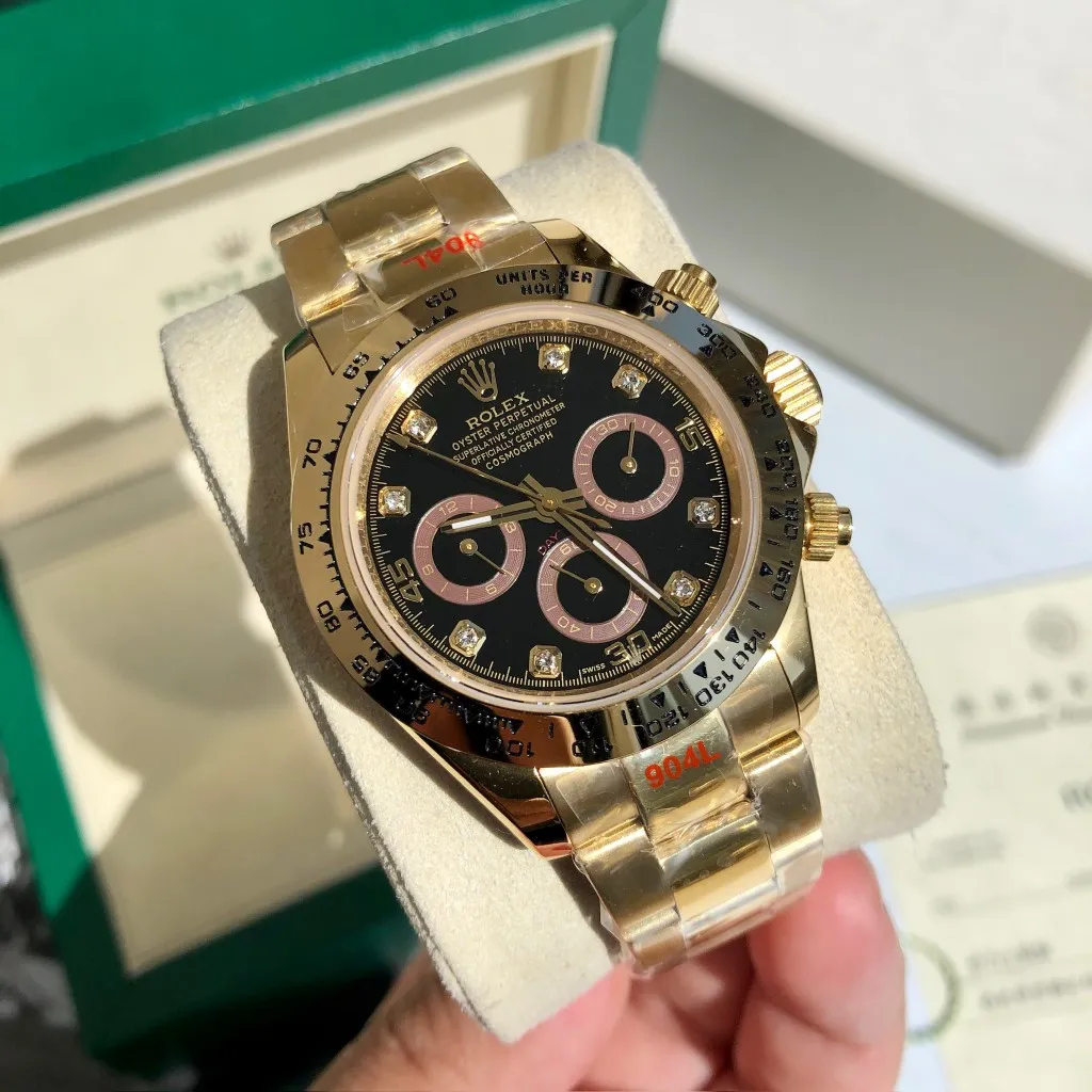 【High-end replica】💰1160! Customized all-in-one machine 💰1720! Rolex Daytona Series [Diameter] 40mm [Movement] Equipped with imported fully automatic mechanical movement [Ring] Imported finely polished ring/ceramic ring [Mirror] Scratch-resistant sapphire glass mirror [Material] Imported 316L stainless steel case [Strap] Stainless steel three-bead strap/high-quality tape [Buckle] Original buckle Super high quality, more beautiful in kind, market exclusive! Classic men's casual watch, the standard accessory for successful men, allowing you to wear it once and for all!