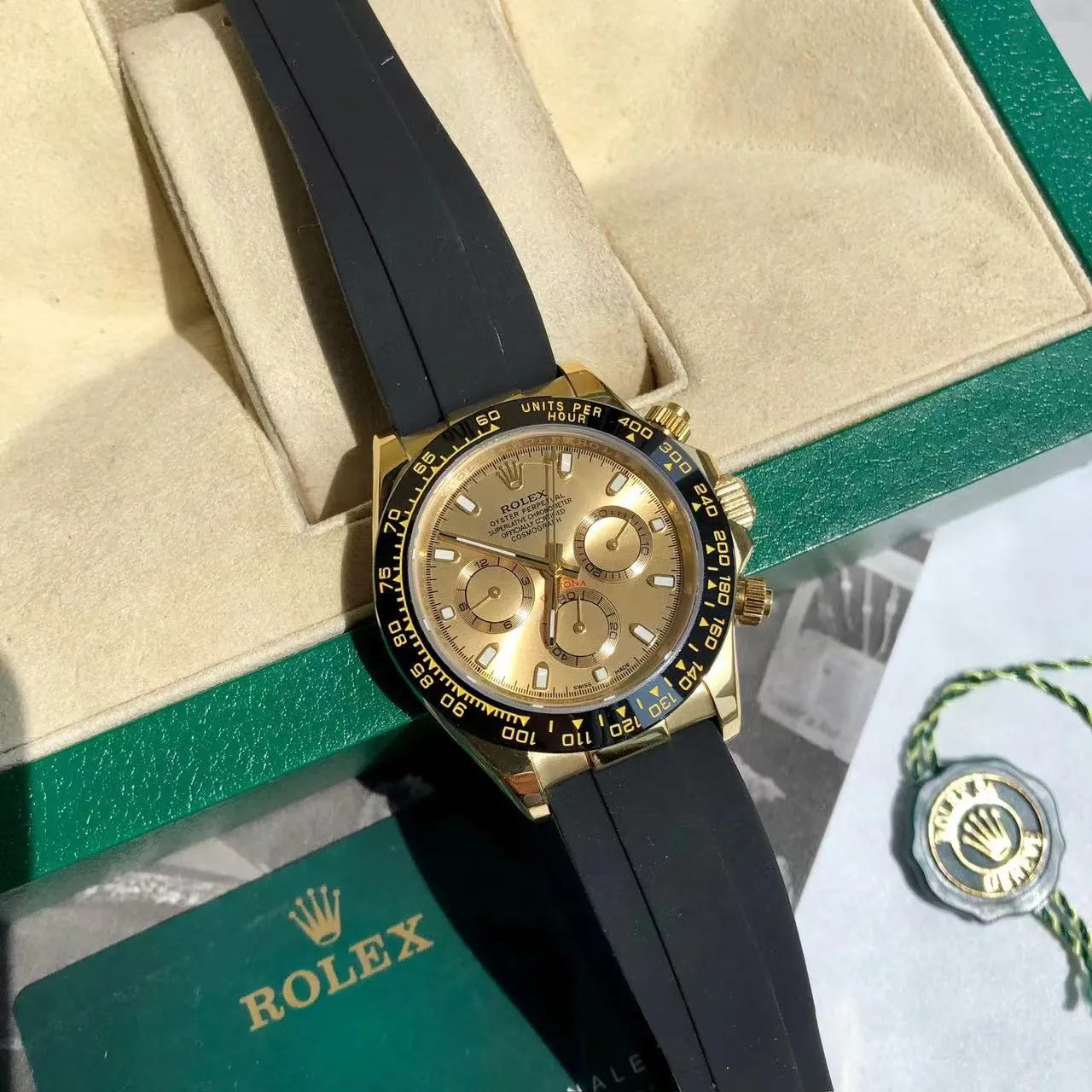 【High-end replica】💰1160! Customized all-in-one machine 💰1720! Rolex Daytona Series [Diameter] 40mm [Movement] Equipped with imported fully automatic mechanical movement [Ring] Imported finely polished ring/ceramic ring [Mirror] Scratch-resistant sapphire glass mirror [Material] Imported 316L stainless steel case [Strap] Stainless steel three-bead strap/high-quality tape [Buckle] Original buckle Super high quality, more beautiful in kind, market exclusive! Classic men's casual watch, the standard accessory for successful men, allowing you to wear it once and for all!