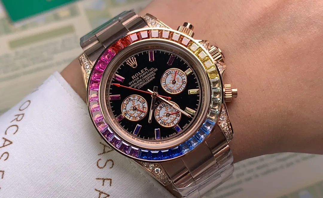 【High-end replica】💰1440! Rolex Daytona series is equipped with imported Citizen 8215 automatic machine, 40mm mineral-strengthened glass, three-bead steel belt, safety buckle. Life moves forward every second, but there is no time to look back, and there is only limitless learning.