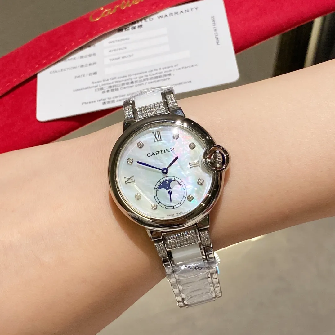 【High-end replica】💰1360! Cartier women's blue balloon luxury series, quartz watches are shipped in the same color [color], the sun, moon and stars are displayed in a large frame, the starry sky is running, time flows, special cutting diamonds 💎 inlaid ring, personality, perfect, equipped with original imported quartz movement, precise travel time, Cartier original snap buckle, diameter 36mm, thickness 8mm "Please pay attention to the exclusive background for detailed shooting"
