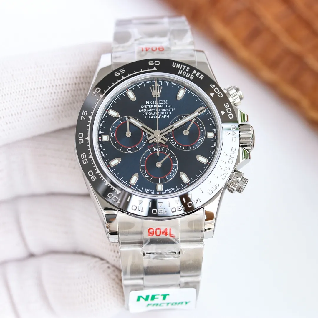 NFT super masterpiece 12.3 thickness Factory C copy Rolex Cosmograph Daytona A new version is coming 1: The new version uses 904L stainless steel case buckle, making it more cost-effective than the common version on the market. 2: The movement timing scheme has been perfectly revised, using the Dandong chronograph movement with the best reputation at present to update the thickness and solve the "castration timing" shortcomings of the previous version, and adjust the time in one gear Excluding gaps, the timing function is consistent with the original, and the measured thickness is 12.3mm. 3: The entire watch scale and three-dimensional hands are deeply polished, super Swiss luminous fills the small eyes with a solid effect, uses the most praised CLEAN ceramic ring, and is the only oysterflex tape on the market that uses ultra-thin metal steel sheets that are consistent with the genuine quality. Perfectly correcting the shortcomings and defects of all copies in the past ten years, the shell and text colors are more delicate to create a visual effect consistent with the original. NFT brainstorms and consults the precious opinions of the majority of watch friends to redefine the highest quality Daytona copy. The real C factory copy Rolex Daytona [Super cost-effective] [Produced by NFT]