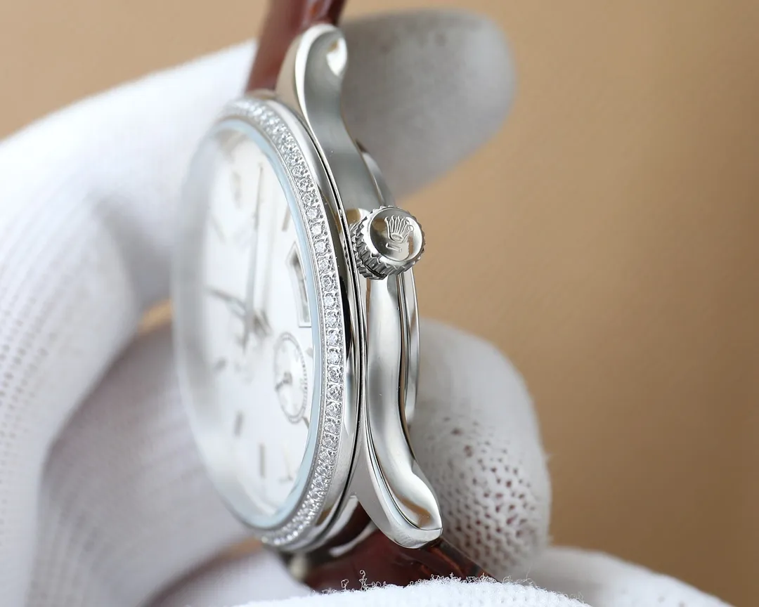 【Customized all-in-one machine】💰1720! Rolex's fine men's watches, classic three-hand design, noble atmosphere, gentlemanly style, excellent quality, are selling well all over the city. Using imported 9015 movement (zero repair), top-grade 316 fine steel case, imported calfskin strap, mineral super mirror, size 40*10.3mm🔥Top product, high quality products constantly🔥