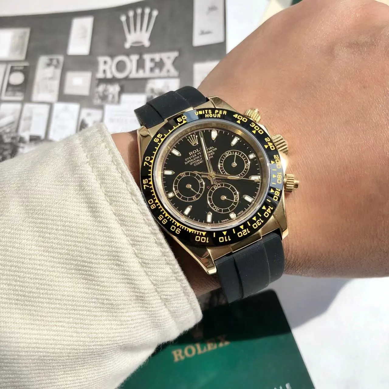 【High-end replica】💰1160! Customized all-in-one machine 💰1720! Rolex Daytona Series [Diameter] 40mm [Movement] Equipped with imported fully automatic mechanical movement [Ring] Imported finely polished ring/ceramic ring [Mirror] Scratch-resistant sapphire glass mirror [Material] Imported 316L stainless steel case [Strap] Stainless steel three-bead strap/high-quality tape [Buckle] Original buckle Super high quality, more beautiful in kind, market exclusive! Classic men's casual watch, the standard accessory for successful men, allowing you to wear it once and for all!