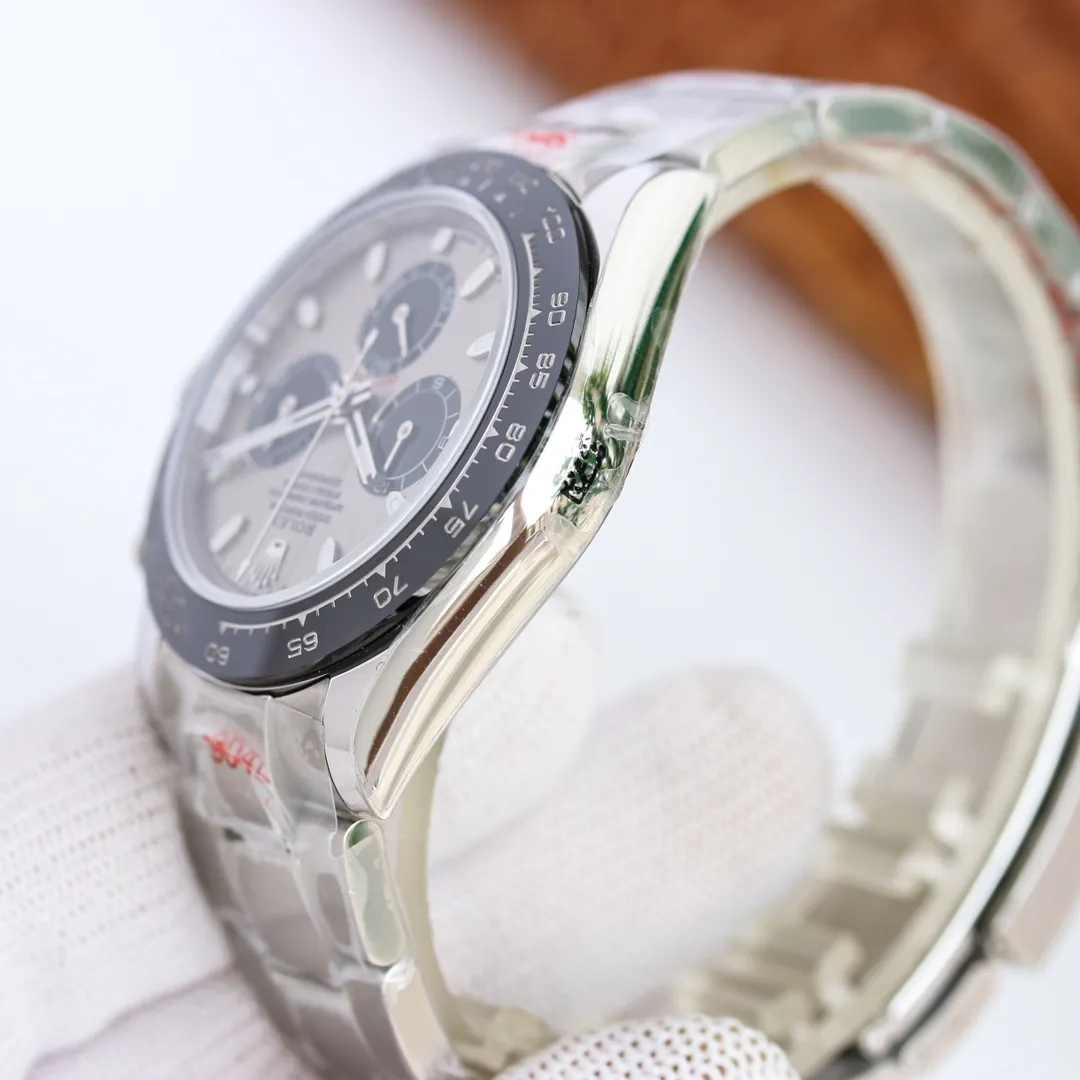 NFT super masterpiece 12.3 thickness Factory C copy Rolex Cosmograph Daytona A new version is coming 1: The new version uses 904L stainless steel case buckle, making it more cost-effective than the common version on the market. 2: The movement timing scheme has been perfectly revised, using the Dandong chronograph movement with the best reputation at present to update the thickness and solve the "castration timing" shortcomings of the previous version, and adjust the time in one gear Excluding gaps, the timing function is consistent with the original, and the measured thickness is 12.3mm. 3: The entire watch scale and three-dimensional hands are deeply polished, super Swiss luminous fills the small eyes with a solid effect, uses the most praised CLEAN ceramic ring, and is the only oysterflex tape on the market that uses ultra-thin metal steel sheets that are consistent with the genuine quality. Perfectly correcting the shortcomings and defects of all copies in the past ten years, the shell and text colors are more delicate to create a visual effect consistent with the original. NFT brainstorms and consults the precious opinions of the majority of watch friends to redefine the highest quality Daytona copy. The real C factory copy Rolex Daytona [Super cost-effective] [Produced by NFT]