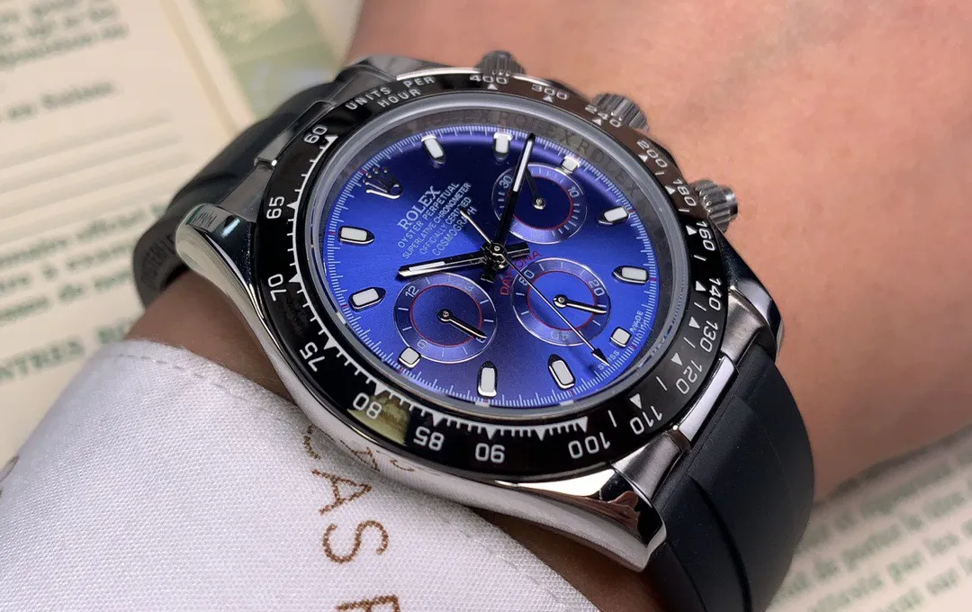 【Foreign trade import】💰970! Rolex ROLEX⌚️Daytona Series💀Automatic Machine•40mm🔴️Sapphire Glass🎱Waterproof Rubber Strap🍴Safety Buckle🃏Life moves forward every second, but never comes back♠️And there is only limitless learning.