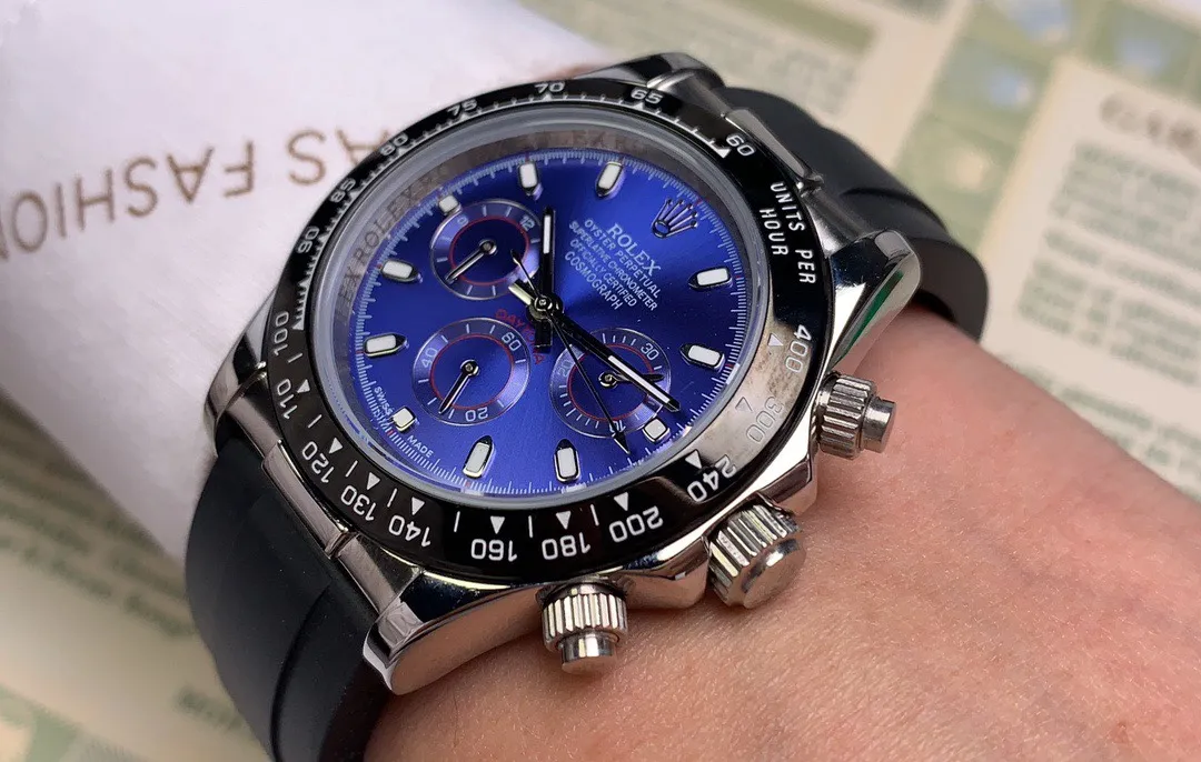 【Foreign trade import】💰970! Rolex ROLEX⌚️Daytona Series💀Automatic Machine•40mm🔴️Sapphire Glass🎱Waterproof Rubber Strap🍴Safety Buckle🃏Life moves forward every second, but never comes back♠️And there is only limitless learning.