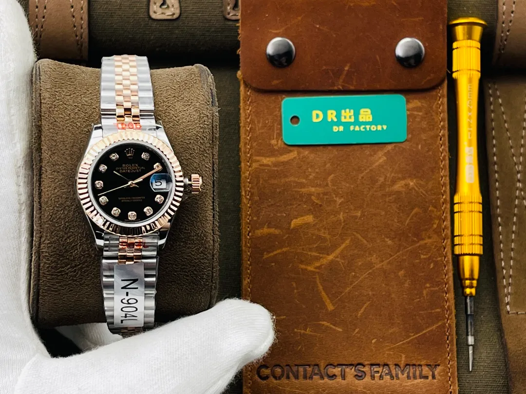 【Top replica】💰4500! Rolex Women's Datejust 28MM Datejust Watch! 1⃣️The case diameter remains the same as the original 28MM. The stainless steel watch case is forged from 904L stainless steel, which is durable! 2⃣️ Equipped with Swiss 2671 movement, its performance is extremely stable. Its shock resistance and geometric structure enable the movement to maintain regular operation in any position. 3⃣️The triangular grooved bottom cover is tightened with special tools to completely seal the watch case. The winding crown adopts a double buckle lock dual waterproof system and is firmly screwed to the watch case, making it more waterproof. 4⃣️A small window convex lens is installed at 3 o'clock to enlarge the date display of the watch, making it easier to read the date. The waterproof Oyster case of the women's journal type provides the best protection for the high-precision movement! 5⃣️904L watch strap and new double-headed connection method under the outer ring (can be used with the original), concealed folding crown buckle, opened with an articulated Rolex crown logo. 6⃣️Comes with special watch removal tools + special watch storage bag! DR Factory2021's ingenious masterpiece creates a high-quality model of Rolex women's watches. Welcome for your appreciation!