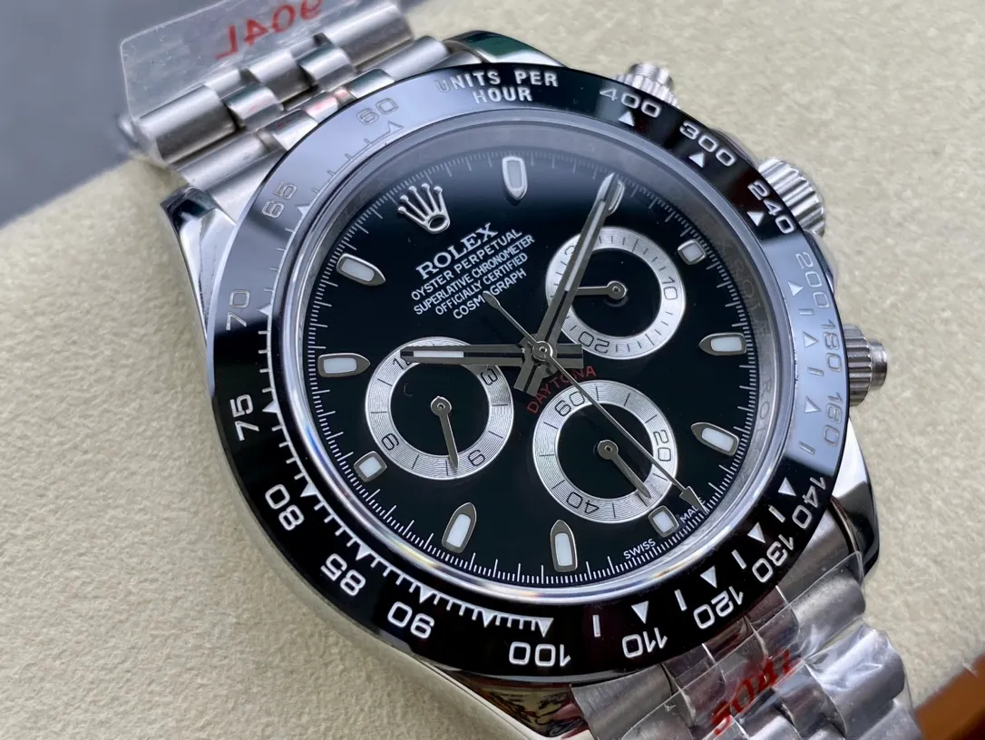 【High-end replica】💰1160! Rolex Daytona Series [Diameter] 40mm [Movement] Equipped with imported fully automatic mechanical movement [Ring] Imported finely polished ring/ceramic ring [Mirror] Scratch-resistant sapphire glass mirror [Material] Imported 316L stainless steel case [Strap] Stainless steel three-bead strap/high-quality tape [Buckle] Original buckle Super high quality, more beautiful in kind, market exclusive! Classic men's casual watch, the standard accessory for successful men, allowing you to wear it once and for all!