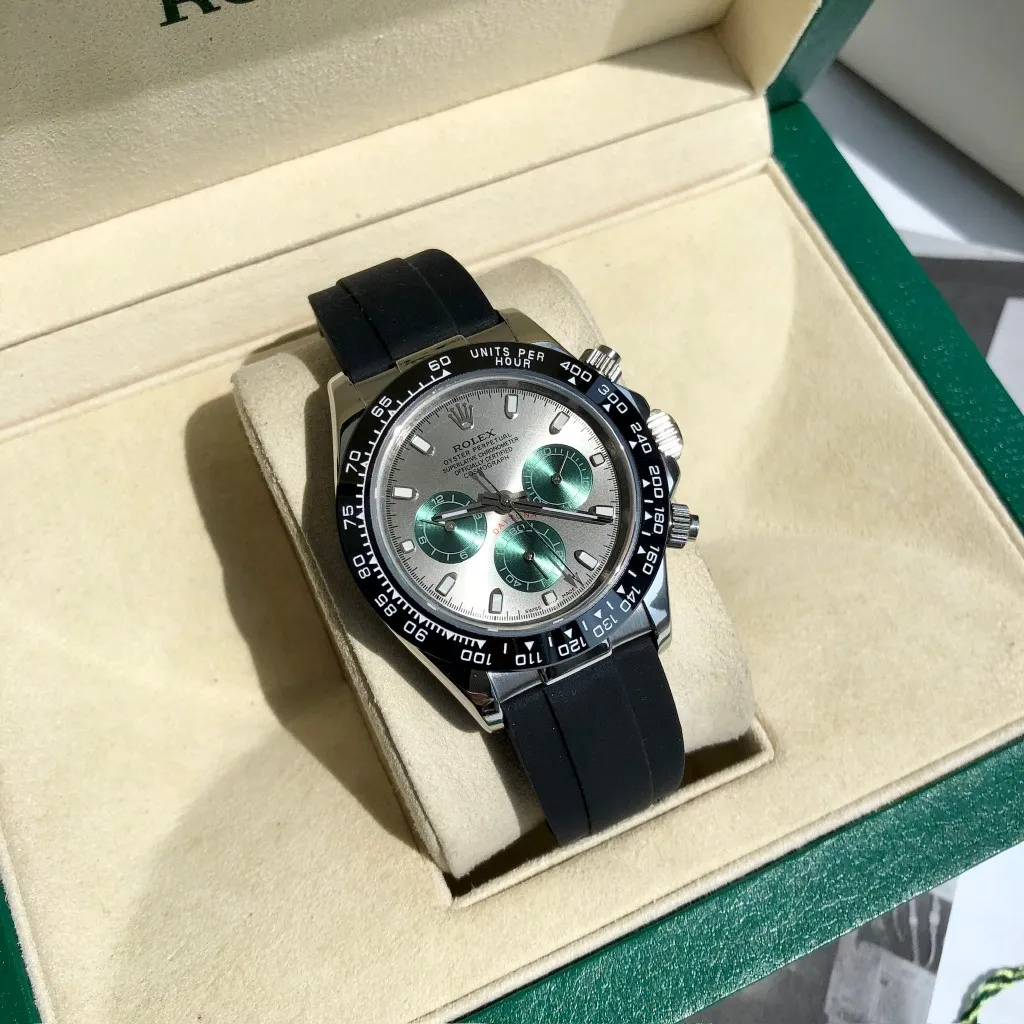【High-end replica】💰1160! Customized all-in-one machine 💰1720! Rolex Daytona Series [Diameter] 40mm [Movement] Equipped with imported fully automatic mechanical movement [Ring] Imported finely polished ring/ceramic ring [Mirror] Scratch-resistant sapphire glass mirror [Material] Imported 316L stainless steel case [Strap] Stainless steel three-bead strap/high-quality tape [Buckle] Original buckle Super high quality, more beautiful in kind, market exclusive! Classic men's casual watch, the standard accessory for successful men, allowing you to wear it once and for all!