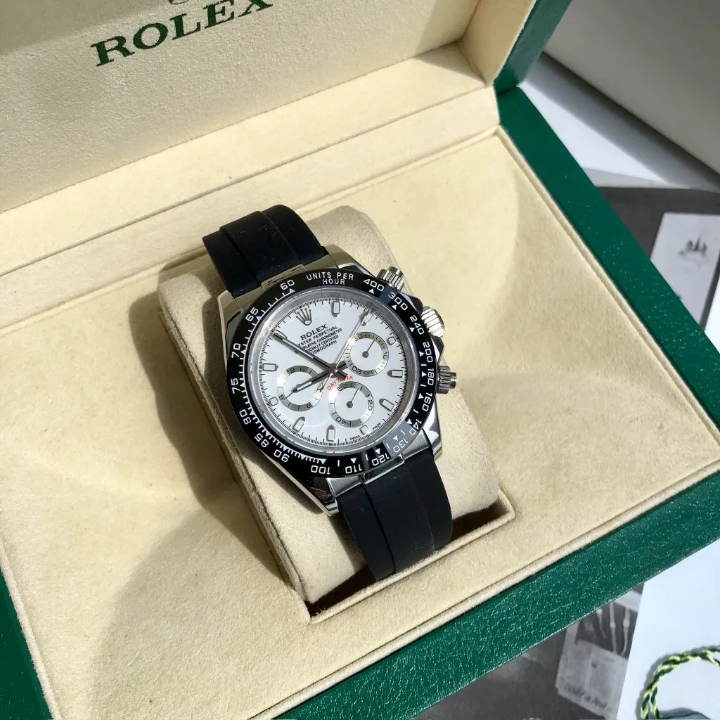 【High-end replica】💰1160! Customized all-in-one machine 💰1720! Rolex Daytona Series [Diameter] 40mm [Movement] Equipped with imported fully automatic mechanical movement [Ring] Imported finely polished ring/ceramic ring [Mirror] Scratch-resistant sapphire glass mirror [Material] Imported 316L stainless steel case [Strap] Stainless steel three-bead strap/high-quality tape [Buckle] Original buckle Super high quality, more beautiful in kind, market exclusive! Classic men's casual watch, the standard accessory for successful men, allowing you to wear it once and for all!