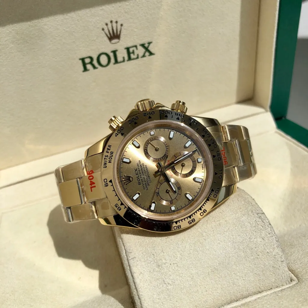 【High-end replica】💰1160! Customized all-in-one machine 💰1720! Rolex Daytona Series [Diameter] 40mm [Movement] Equipped with imported fully automatic mechanical movement [Ring] Imported finely polished ring/ceramic ring [Mirror] Scratch-resistant sapphire glass mirror [Material] Imported 316L stainless steel case [Strap] Stainless steel three-bead strap/high-quality tape [Buckle] Original buckle Super high quality, more beautiful in kind, market exclusive! Classic men's casual watch, the standard accessory for successful men, allowing you to wear it once and for all!