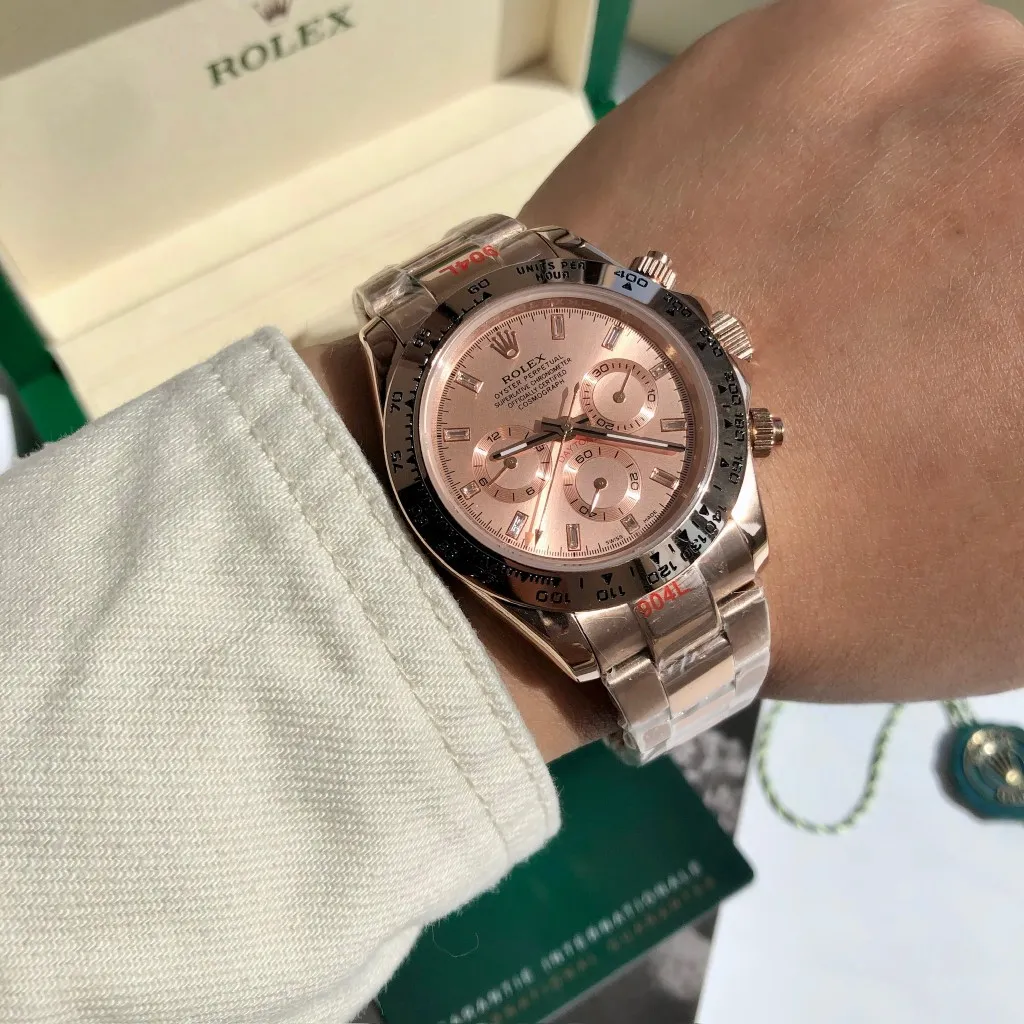 【High-end replica】💰1160! Customized all-in-one machine 💰1720! Rolex Daytona Series [Diameter] 40mm [Movement] Equipped with imported fully automatic mechanical movement [Ring] Imported finely polished ring/ceramic ring [Mirror] Scratch-resistant sapphire glass mirror [Material] Imported 316L stainless steel case [Strap] Stainless steel three-bead strap/high-quality tape [Buckle] Original buckle Super high quality, more beautiful in kind, market exclusive! Classic men's casual watch, the standard accessory for successful men, allowing you to wear it once and for all!