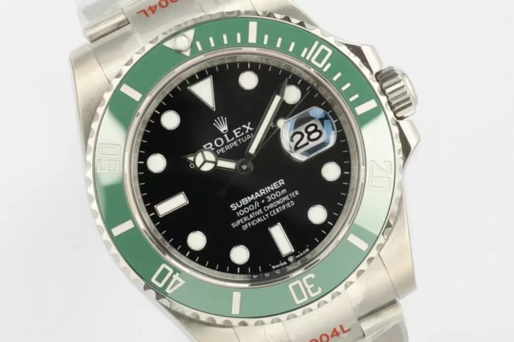 【High-end replica】💰1160! 【Customized all-in-one machine】💰1720! 【Top Replica】💰Private chat! Rolex Submariner 41 series (original mold opening) 1⃣️With Rolex's new 3235 movement; 2⃣️Same thickness as the original 12.5mm: case diameter 41mm; sapphire mirror; 3⃣️Solid central axis; polished nails; top-notch Swiss ice blue luminous, consistent with Rolex's original luminous; 4⃣️High-pass transparent sapphire mirror; 5⃣️Top workmanship, each strap fits perfectly with the lugs, giving the wrist the highest comfort. This picture was taken as a top-notch replica!