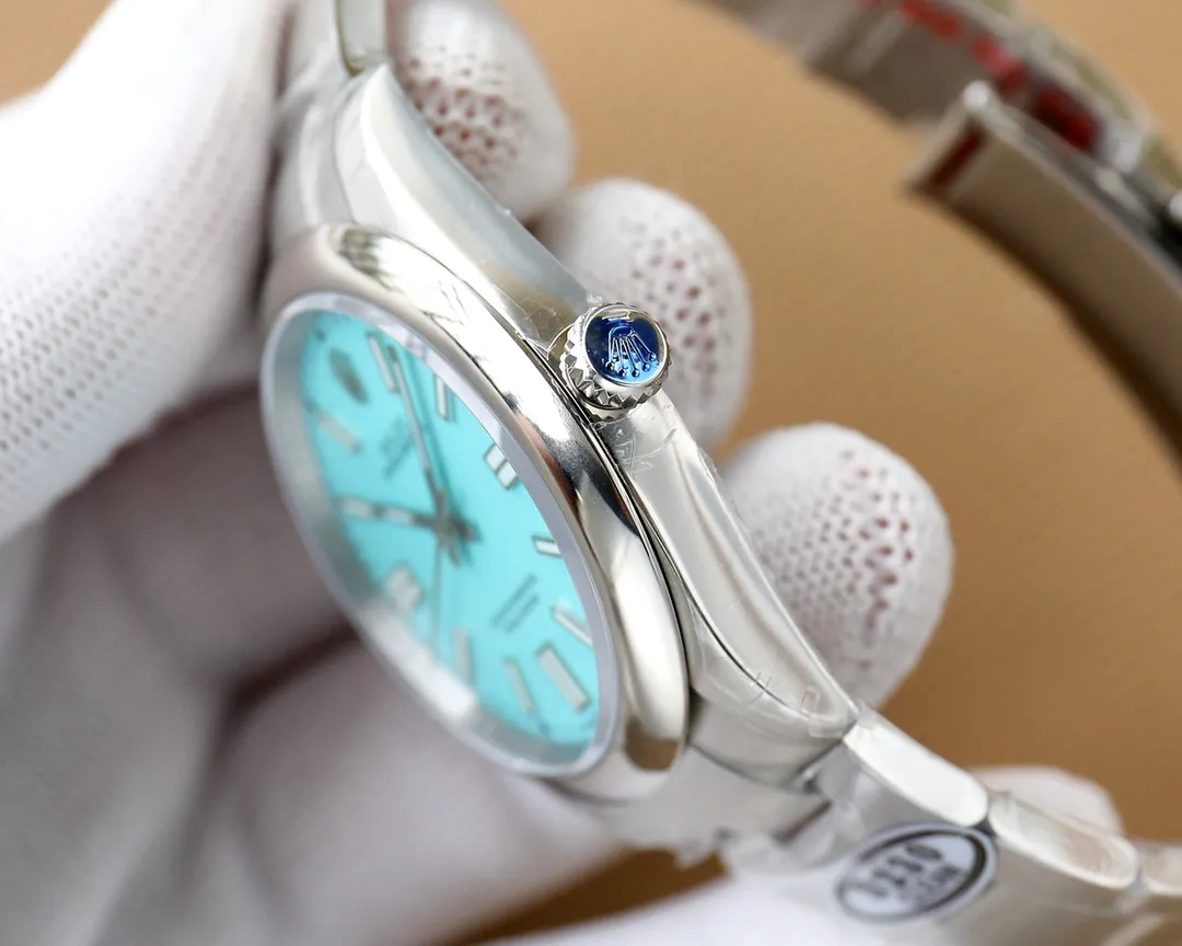 【High-end replica】💰1160! 【Customized all-in-one machine】💰1720! Rolex Oyster Perpetual 41mm men’s brand new upgrade! The colors are complete, and the official website has matching colors❤️! It is equipped with a brand new imported 9015 all-in-one mechanical movement, which has stable running time. The mirror is made of double-layer sapphire mirror, which is more wear-resistant and scratch-resistant. It is waterproof to a depth of 100 meters and can swim🏊. Buy with confidence! 😘