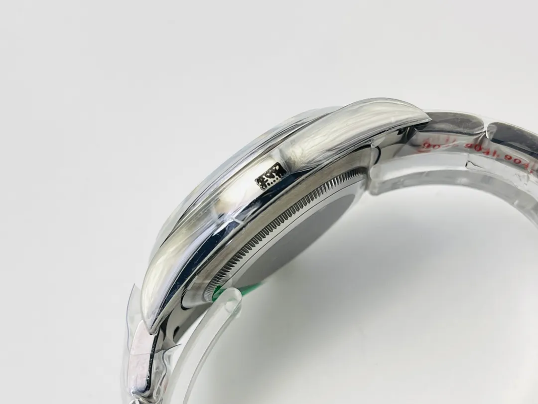 【High-end replica】💰1300! 【Customized all-in-one machine】💰1920! [Top replica] Private chat! ! ! Rolex’s new Oyster Perpetual series 126000 and 124300 balloon style ceiling-level watches are welcome to taste! 1⃣️The diameter is 41MM, which is in sync with the original size. It is built in conjunction with high-end original manufacturers. A series of improvements have been made in parallel this time! The price/performance ratio is also super high! 2⃣️With 2836 fully automatic mechanical movement! This movement is of unanimously recognized quality in the industry! 3⃣️The new Oyster model is very popular once it is opened this time. The dial is generated with 51 balloons! The three-dimensional 3D effect is so amazing that you can’t put it down! VR Factory2023’s ingenious masterpiece is welcome to taste! The pictures were taken as top replica real shots!