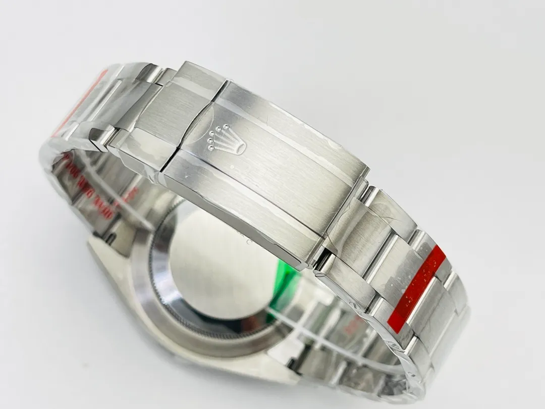 【High-end replica】💰1300! 【Customized all-in-one machine】💰1920! [Top replica] Private chat! ! ! Rolex’s new Oyster Perpetual series 126000 and 124300 balloon style ceiling-level watches are welcome to taste! 1⃣️The diameter is 41MM, which is in sync with the original size. It is built in conjunction with high-end original manufacturers. A series of improvements have been made in parallel this time! The price/performance ratio is also super high! 2⃣️With 2836 fully automatic mechanical movement! This movement is of unanimously recognized quality in the industry! 3⃣️The new Oyster model is very popular once it is opened this time. The dial is generated with 51 balloons! The three-dimensional 3D effect is so amazing that you can’t put it down! VR Factory2023’s ingenious masterpiece is welcome to taste! The pictures were taken as top replica real shots!