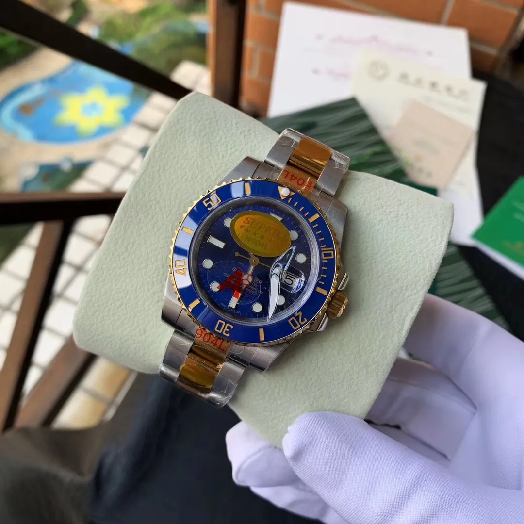 【Foreign trade import】💰3900! Factory N V8 version 2836 movement arrives‼ Official one-to-one replica of the original version (super version) Rolex SUB Submariner series model 116610 gold series/green water ghost/black water ghost/blue water ghost, original mold opening, equipped with 2836 movement, the most classic Oyster style: [904L stainless steel case] size 40mm X The 13mm Oyster case is consistent with the original product. Through careful polishing and strict quality control, the shape is ensured to be in place, and the brushing and polishing are comparable to the original craftsmanship. [Crown] One case and one crown, carefully crafted, each crown logo faces upright, highlighting the symbol of the king. The master watchmaker strives for excellence in every detail, and continues the waterproof system of the lock, just like the original. [904L Stainless Steel Watch Strap] The three-row link Oyster watch strap is made of fully brushed technology, which is delicate and clean. It is equipped with an Oyster safety buckle. The elegant solid link watch strap is full of texture and comfortable to wear. [Mirror] Made of scratch-resistant sapphire mirror and blue film calendar crystal. [Bezel] The bezel is made of one-piece (non-etched) sapphire luminous beads, the platinum electroplated scale has a uniform color that will never fade, and the ice blue super bright luminous. 300 meters waterproof. Each watch has been strictly tested before leaving the factory to ensure quality. Please pay attention to more details. 🔥Top quality products are constantly produced🔥