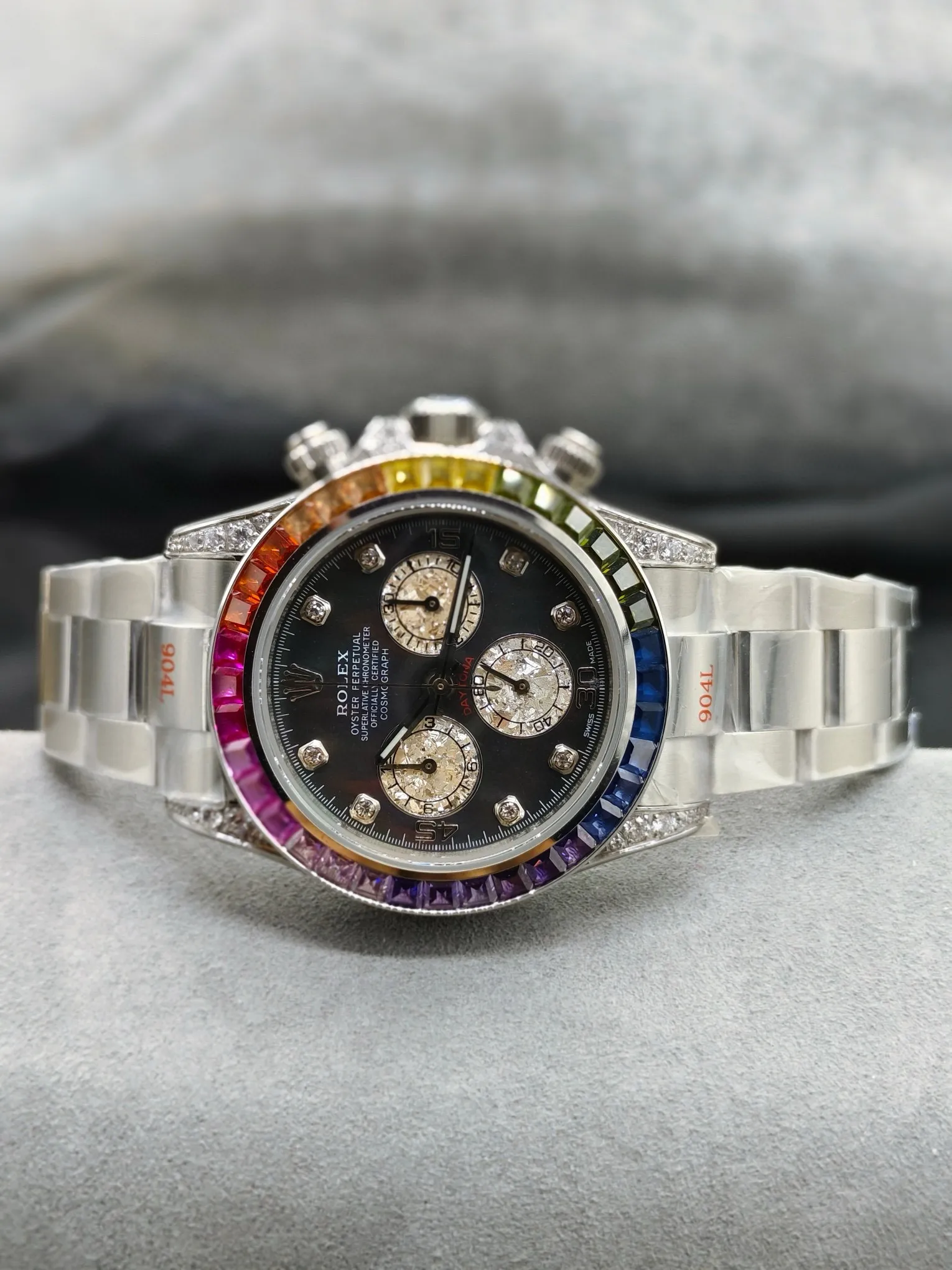 【Top Replica】💰Private chat! ROLEX Daytona Series 🎮Cosmic Chronograph Daytona 40 Series - 904 Stainless Steel 1⃣️ Made of natural navy blue mother-of-pearl double real platinum small eyes, each piece is carefully selected to instantly beat the details and workmanship of other existing versions! 2⃣️Thickness 12.4mm, 🎮 Using 7750 movement, the time is adjusted in one gear, there is no calendar gap in the middle, and the timing function can be used normally! 3⃣️Super 904 steel material, sapphire mirror! Every detail is done to the extreme! Welcome to taste! 🎮S1 exquisitely recommended men’s multifunctional mechanical watch