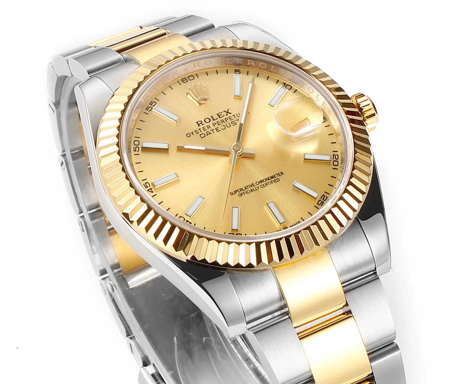 【High-end replica】💰1240! 【Customized all-in-one machine】💰1900! [Top replica] Private chat! ! ! The Rolex Datejust 41mm series creates a classic watch model. 1: The movement adopts Swiss 3235 movement. 2: In terms of material, the overall material is made of 904 steel. The curvature of the side of the case is polished in place, and the thickness of the side is consistent with the original. 3: Classic dog tooth collar. The platinum (electroplated) ring presents a radiant light effect that is extremely close to the original version, and the triangular pit pattern is clean and neat. 4: The watch mirror is made of real sapphire mirror, which increases the transparency of the watch. At the same time, it has been treated with anti-glare technology, making it very convenient to read watch data and has high hardness. 5: The only synchronous original thickness in the market is 11.5mm. This picture was taken in top reproduction quality!
