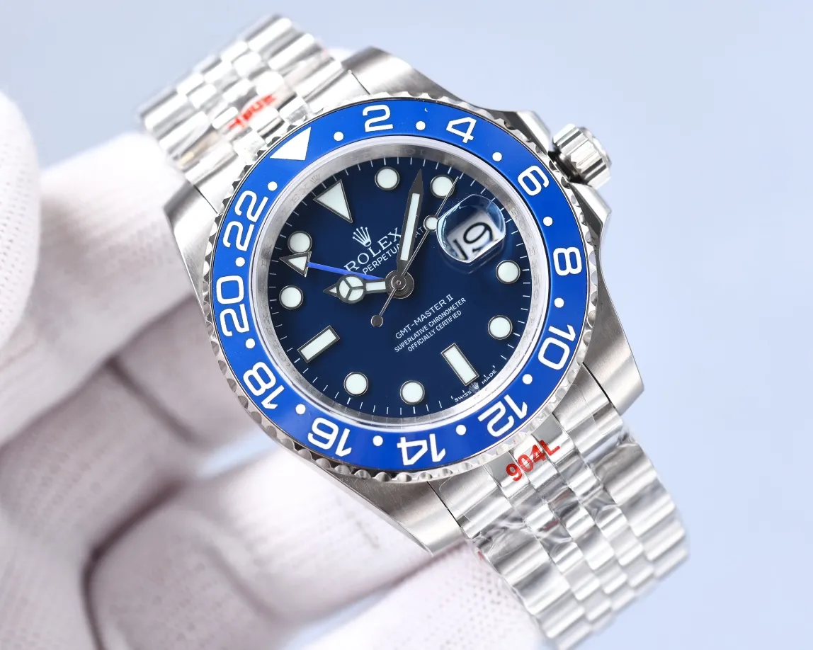 【Foreign Trade Import】💰1720! Rolex Greenwich GMT's new hot model - Blue Circle Rolex's 2021 blockbuster hot model, replicas all the visible appearances of the original, far surpassing the so-called "imitation machines" with the same craftsmanship, giving full play to the quality of the big manufacturer, satisfying all kinds of "B" scenes [Color] [Movement] The first domestic independent pearl movement, the GMT pointer supports the original synchronization and monotonic function, factory movement detection and adjustment, and the appearance details are synchronized with the original genuine product! True to both inside and outside [Strong] [Literal] As always, the high-quality surface of Laojia, super original synchronized luminous color, strong durability, no spots and defects on the scale, continues to lead the market in literal quality of the same level [Ring] Thanks to the care of the top craftsmen in the industry, it is matched with the original color-difference ceramic ring, and the ring scale is delicate and well-proportioned, which can be compared with the big manufacturers. [Accessories] Original and consistent factory accessories, exclusive custom-made three codes in one, that is: the model and number of the watch number, identity card, and barcode label are the same, and there is no duplication [Case] 316 stainless steel case, scratch-resistant sapphire crystal glass mirror, anti-reflective convex magnifying (2.5 digits) calendar window, the magnification is synchronized with the original, reading time and calendar are clear and transparent [strong] 🔥Top quality products continue to be produced🔥