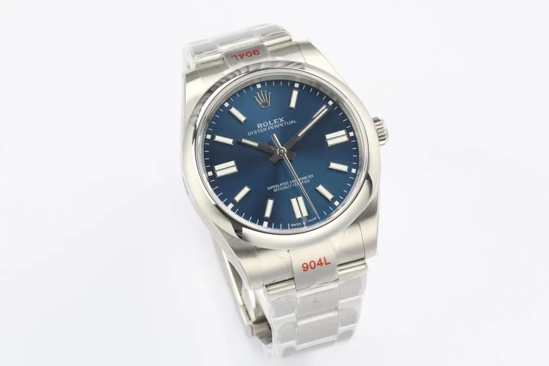 【High-end replica】💰1160! 【Customized all-in-one machine】💰1720! Rolex Oyster Perpetual 41mm men’s brand new upgrade! The colors are complete, and the official website has matching colors❤️! It is equipped with a brand new imported 9015 all-in-one mechanical movement, which has stable running time. The mirror is made of double-layer sapphire mirror, which is more wear-resistant and scratch-resistant. It is waterproof to a depth of 100 meters and can swim🏊. Buy with confidence! 😘