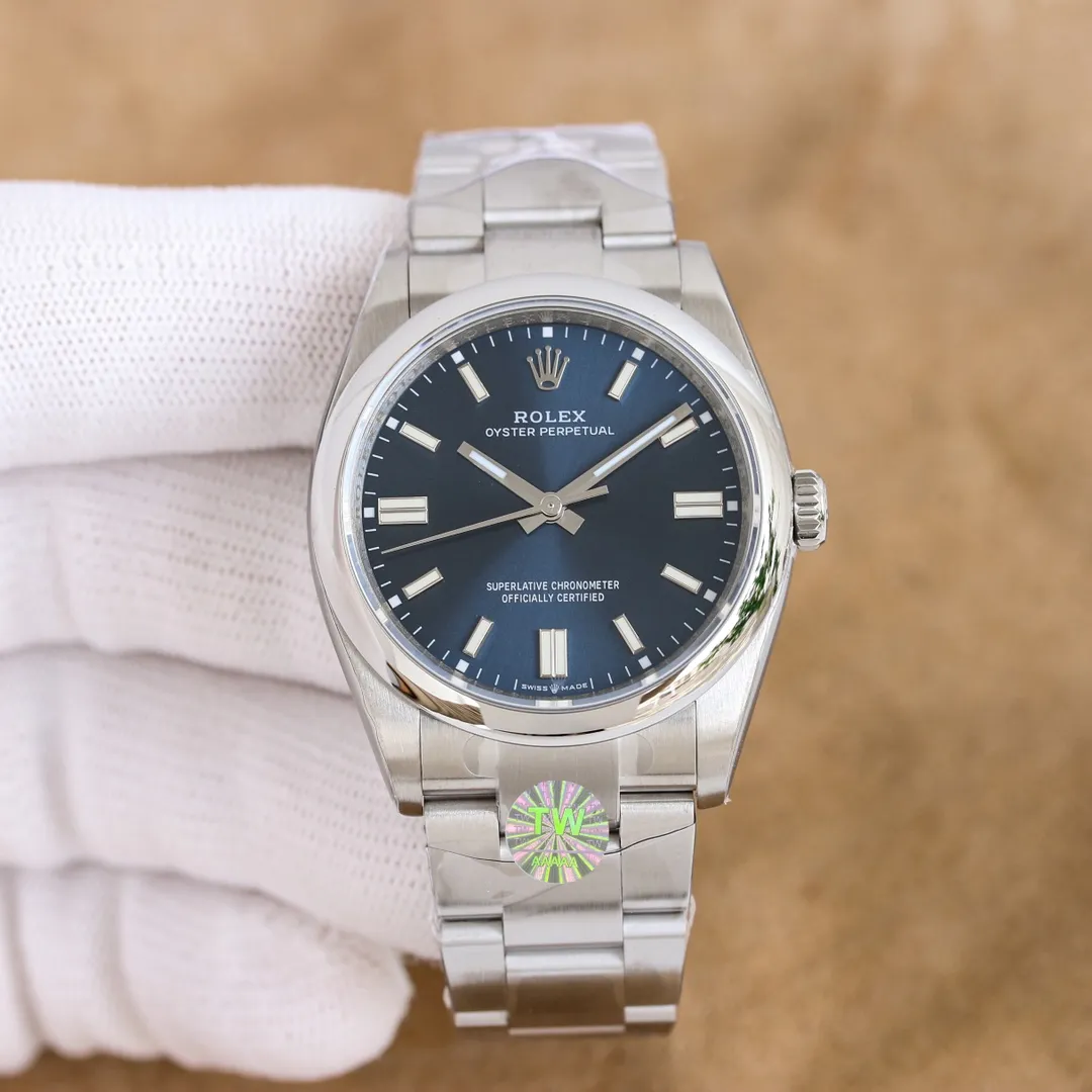 【High-end replica】💰1240! Customized all-in-one machine 💰1720! Rolex Color Oyster Perpetual‼ ️ We always adhere to high quality and ultra-high cost performance [strong][strong][strong] to benefit our cousins! You can choose between 36mm and 41mm. It adopts 2824 movement with stable running time. There is no color difference between the lettering and the original. The nails are precision polished. The raw material imported from Switzerland is ice sapphire blue with luminous effect. The lettering is the top printing technology in the industry. The super three-dimensional pointer is consistent with the original without burrs. The buckle feels the same as the original! All details are complete, the owner strongly recommends [strong][strong][strong]