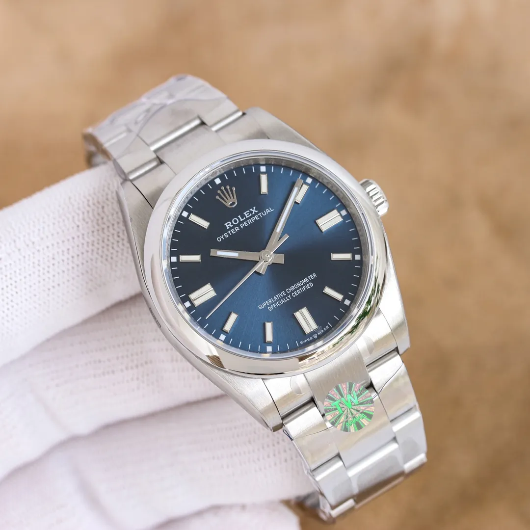 【High-end replica】💰1240! Customized all-in-one machine 💰1720! Rolex Color Oyster Perpetual‼ ️ We always adhere to high quality and ultra-high cost performance [strong][strong][strong] to benefit our cousins! You can choose between 36mm and 41mm. It adopts 2824 movement with stable running time. There is no color difference between the lettering and the original. The nails are precision polished. The raw material imported from Switzerland is ice sapphire blue with luminous effect. The lettering is the top printing technology in the industry. The super three-dimensional pointer is consistent with the original without burrs. The buckle feels the same as the original! All details are complete, the owner strongly recommends [strong][strong][strong]