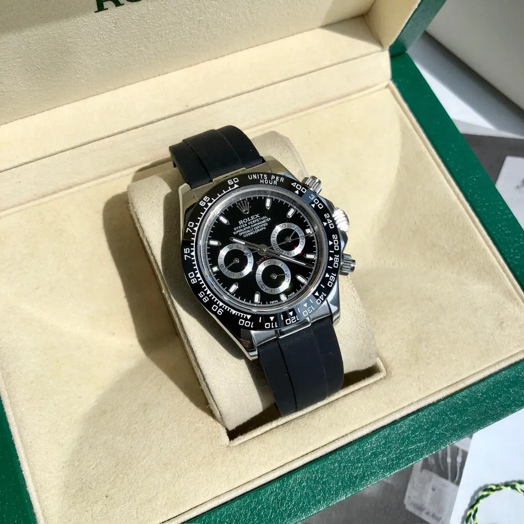 【High-end replica】💰1160! Customized all-in-one machine 💰1720! Rolex Daytona Series [Diameter] 40mm [Movement] Equipped with imported fully automatic mechanical movement [Ring] Imported finely polished ring/ceramic ring [Mirror] Scratch-resistant sapphire glass mirror [Material] Imported 316L stainless steel case [Strap] Stainless steel three-bead strap/high-quality tape [Buckle] Original buckle Super high quality, more beautiful in kind, market exclusive! Classic men's casual watch, the standard accessory for successful men, allowing you to wear it once and for all!
