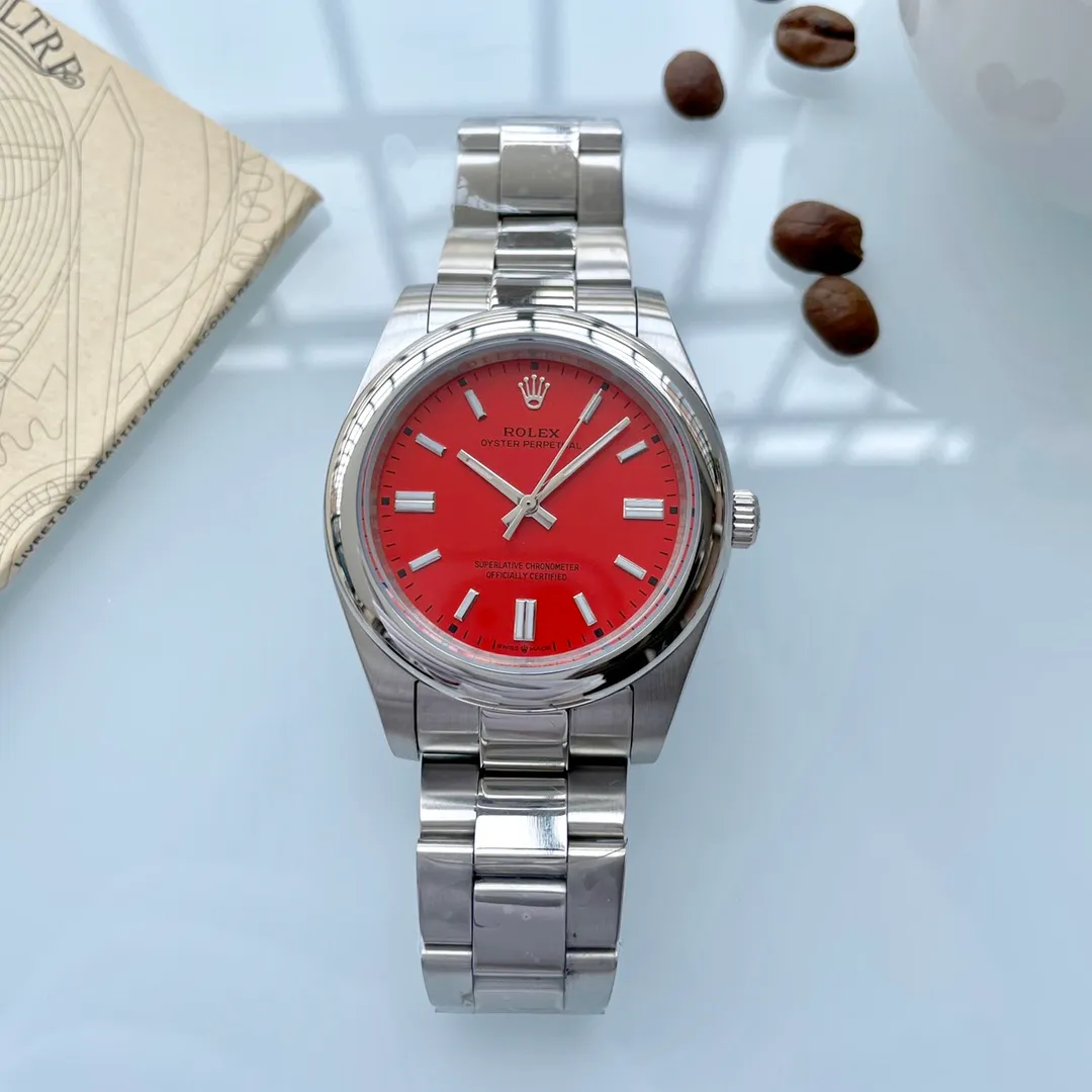 【Foreign trade import】💰1240! 2021 new Rolex Oyster Perpetual 41mm series TOP-level automatic winding movement, stable running time and high cost performance ① Same thickness as the original 12mm, case diameter 41mm; ② Polished nails; top Swiss ice blue luminous, consistent with the original luminous; ③ Super 904 steel material; sapphire glass; ④ Top-notch workmanship, each strap fits perfectly with the lugs, giving the wrist the highest comfort! Welcome to reprint!