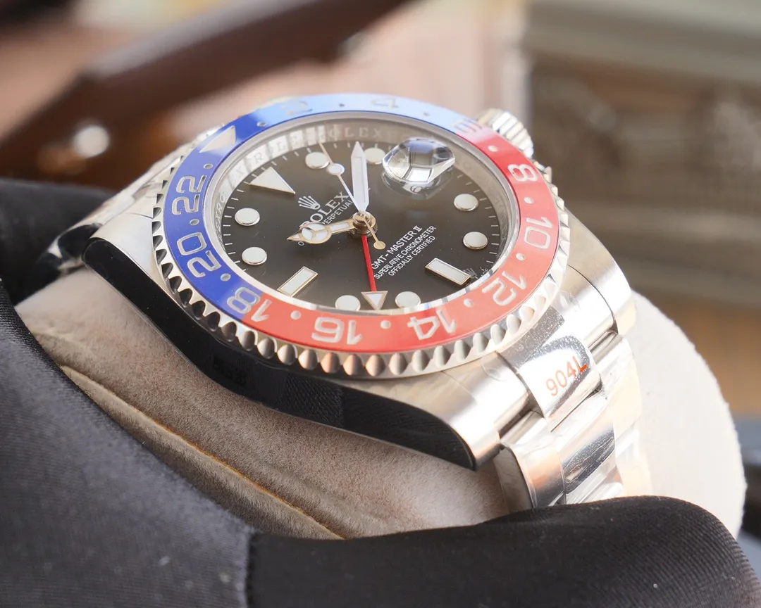 【High-end replica】💰1160! 【Customized all-in-one machine】💰1720! [Top replica] Private chat! ! ! The Rolex Greenwich [GMT-Master II] is one of Rolex's best-selling watches. It is equipped with a real ceramic ring and platinum fonts. The imported 9015 all-in-one mechanical movement has stable and reliable quality. The diameter is 40mm. It is developed one-to-one from the original.