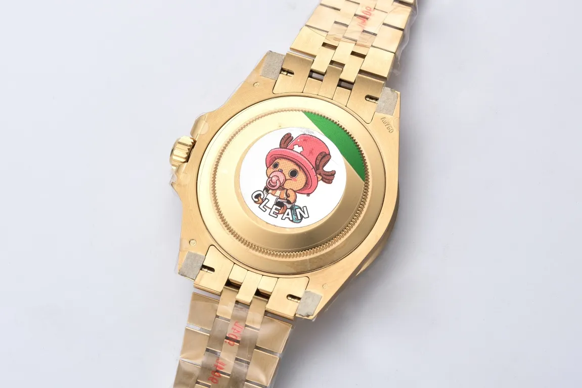 【High-end replica】💰1240! 【Customized all-in-one machine】💰1900! [Top replica] Private chat! ! ! The Rolex Greenwich [GMT-Master II] is one of Rolex's best-selling watches. It is equipped with a real ceramic ring and platinum fonts. The 3285 all-in-one mechanical movement is of stable and reliable quality. The diameter is 40mm. It is developed one-to-one with the original. This picture is a top-level replica!