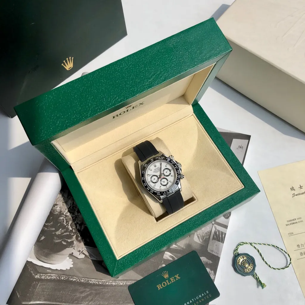 【High-end replica】💰1160! Customized all-in-one machine 💰1720! Rolex Daytona Series [Diameter] 40mm [Movement] Equipped with imported fully automatic mechanical movement [Ring] Imported finely polished ring/ceramic ring [Mirror] Scratch-resistant sapphire glass mirror [Material] Imported 316L stainless steel case [Strap] Stainless steel three-bead strap/high-quality tape [Buckle] Original buckle Super high quality, more beautiful in kind, market exclusive! Classic men's casual watch, the standard accessory for successful men, allowing you to wear it once and for all!