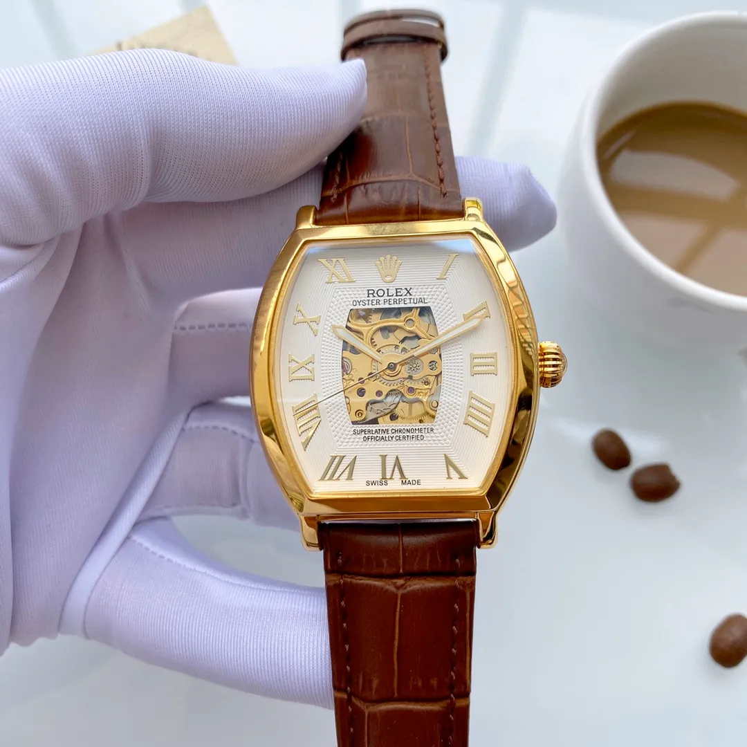 【Foreign trade import】💰980/720! Rolex (top quality, outstanding debut) 🎉🎉 [Type]: Boutique men's watch (top), superb quality [Strap]: Genuine leather strap (comfortable) [Movement]: Top mechanical movement (stable) [Material]: Mineral super strong mirror (wear-resistant) Exquisite quality, generous style, excellent temperament, wisdom and exclusivity [Size]: 41mm diameter, 13mm thick, hot sale! Welcome to reprint!