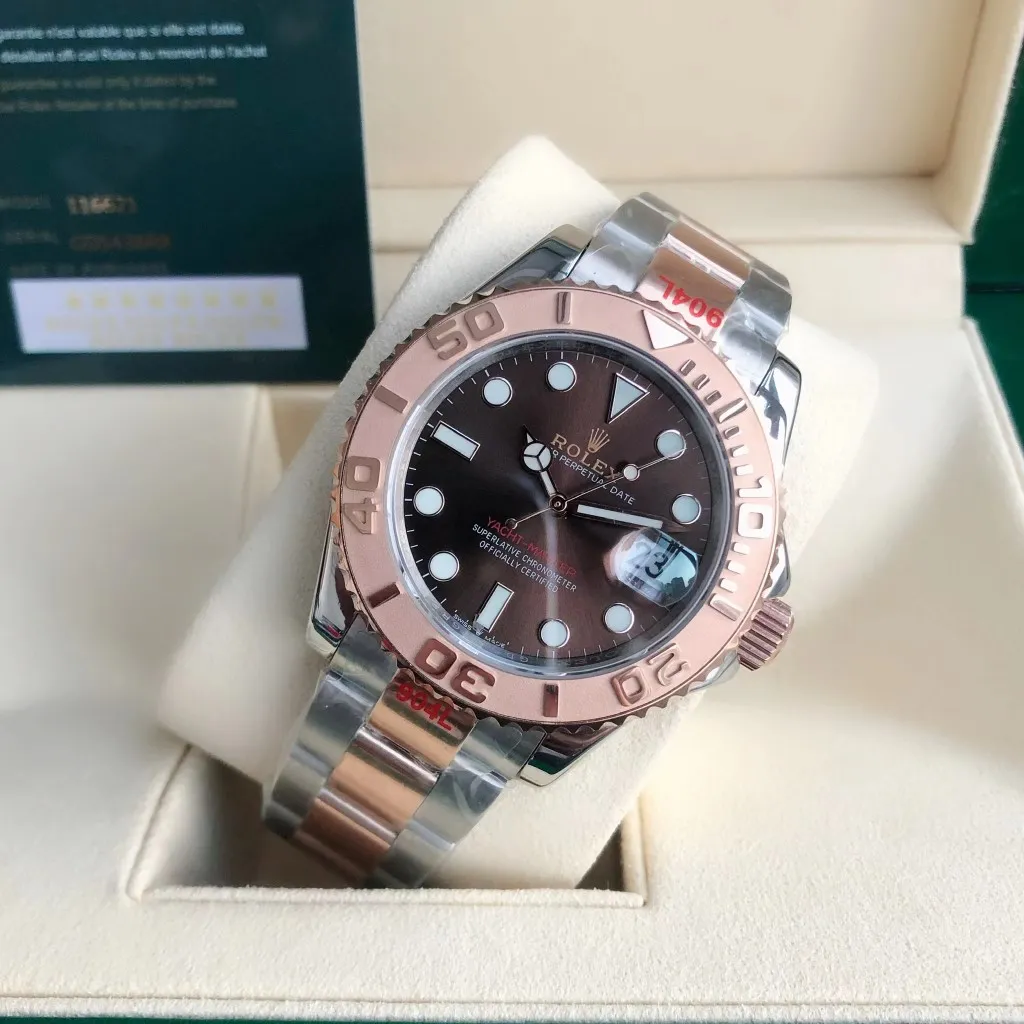 【High-end replica】💰1160! 【Customized all-in-one machine】💰1720! All Rolex Yacht-Master 40mm watches are shipped. On the basis of adhering to the characteristics of the brand, they are simultaneously matched with the original buckle of the stainless steel strap. [Movement] Equipped with a dedicated and manufactured 0️⃣reworked, 💯new original Citizen 9015 all-in-one fully automatic mechanical movement, with accurate travel time and excellent performance. [Case] 316L stainless steel case The original version of the ceramic ring rotates in both directions simultaneously, perfectly presenting the same curvature and luster as the original version. The ultra-strong high-density mineral glass mirror and exquisite workmanship perfectly inherit the original diving and swimming 🏊‍♀️Performance [Literal] The scale is clear, the luminous light is super long-lasting, the details are synchronized and authentic, the inner shadow ring is clear and the font is well-proportioned [Strap] 316L stainless steel adjustable buckle with imported high-quality rubber strap, comfortable and durable to wear ⚠️Please look for the exclusive quality