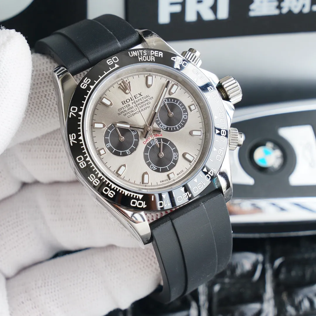 【High-end replica】💰1160! 【Top Replica】💰Private chat! Rolex Daytona exclusive quality 904 version top replica version: ROLEX Rolex Daytona Yu! Daytona chronograph watch 904l stainless steel screw-in crown and button adopts 4130 automatic mechanical chronograph running seconds movement, efficient, accurate and stable. Table diameter 40mm, thickness 12.2mm, gray and white goldi, full rose goldi, goldi, green goldi, steel Di, Shawn Yue's same model, ice blue Di, panda Di. The real pictures are top replicas!
