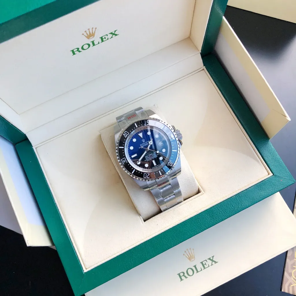 【High-end replica】💰1240! 【Customized all-in-one machine】💰1720! Rolex Ghost King As one of the leading brands in the watch circle, the Ghost King is undoubtedly one of the leading watches of the brand. The GD factory invests heavily in creating fine steel texture, diving performance, luminous intensity, and accurate travel time, which perfectly interprets the essence of this model. [Movement] Equipped with GD's dedicated 0️⃣rework, 💯new original Citizen 8215 fully automatic mechanical movement, with accurate travel time, excellent performance, and a power reserve of up to 48 hours. [Case] 316L stainless steel case perfectly presents the same curvature and gloss as the original version, super high-density mineral glass mirror, exquisite workmanship perfectly inherits the original diving performance [Literal] Clear scale, super long-lasting luminous, synchronized authentic details, clear inner shadow circle lettering, well-proportioned fonts [Watch strap] 316L stainless steel bracelet with the only original telescopic adjustable clasp in its class ⚠️ Please look for the exclusive quality of GD products