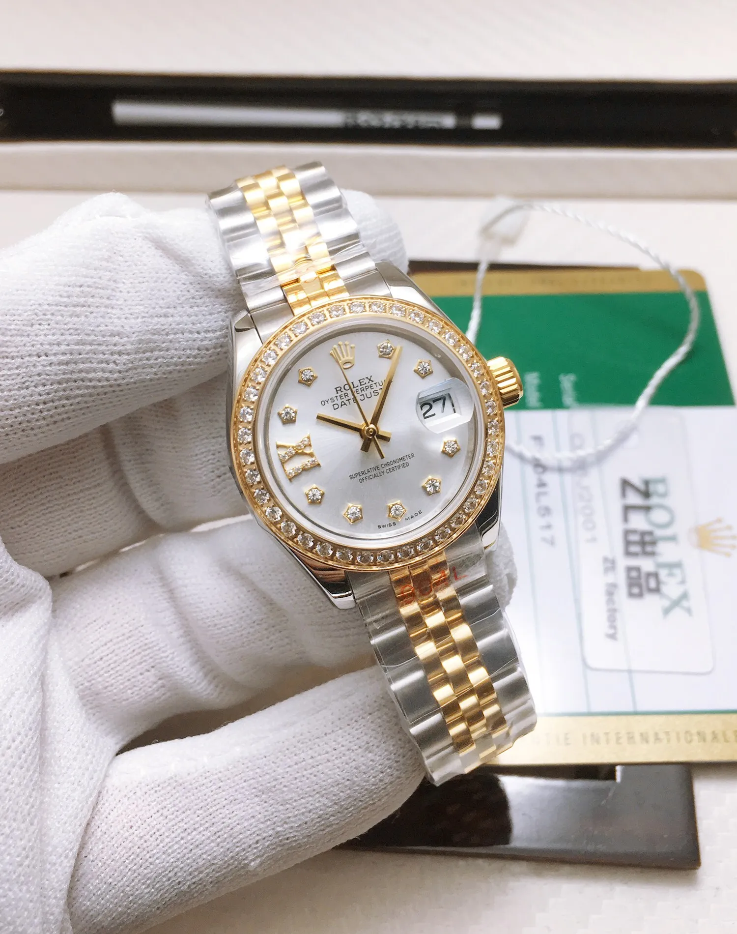 【Top Replica】💰4900! Top-notch workmanship from Taiwan factory [ZL Factory 2021 new masterpiece highly recommended] the latest Rolex Women’s Datejust 28MM Datejust watch! 1⃣️The case diameter remains the same as the original 28MM. The stainless steel watch case is forged from 904L stainless steel, which is durable! 2⃣️With the original imported Japanese movement, more goddesses have multiple choices. The performance is extremely stable. Its shock resistance and geometric structure enable the movement to maintain regular operation in any position. 3⃣️The triangular grooved bottom cover is tightened with special tools to completely seal the watch case. The winding crown adopts a double buckle lock dual waterproof system and is firmly screwed to the watch case, making it more waterproof. 4⃣️A small window convex lens is installed at 3 o'clock to enlarge the date display of the watch, making it easier to read the date. The waterproof Oyster case of the women's journal type provides the best protection for the high-precision movement! 5⃣️904L watch strap and new double-headed connection method under the outer ring (can be used with the original), concealed folding crown buckle, opened with an articulated Rolex crown logo. 6⃣️One watch, one card, one code. Every exquisite detail is the sincerity of the ingenuity developed by the Taiwan factory!