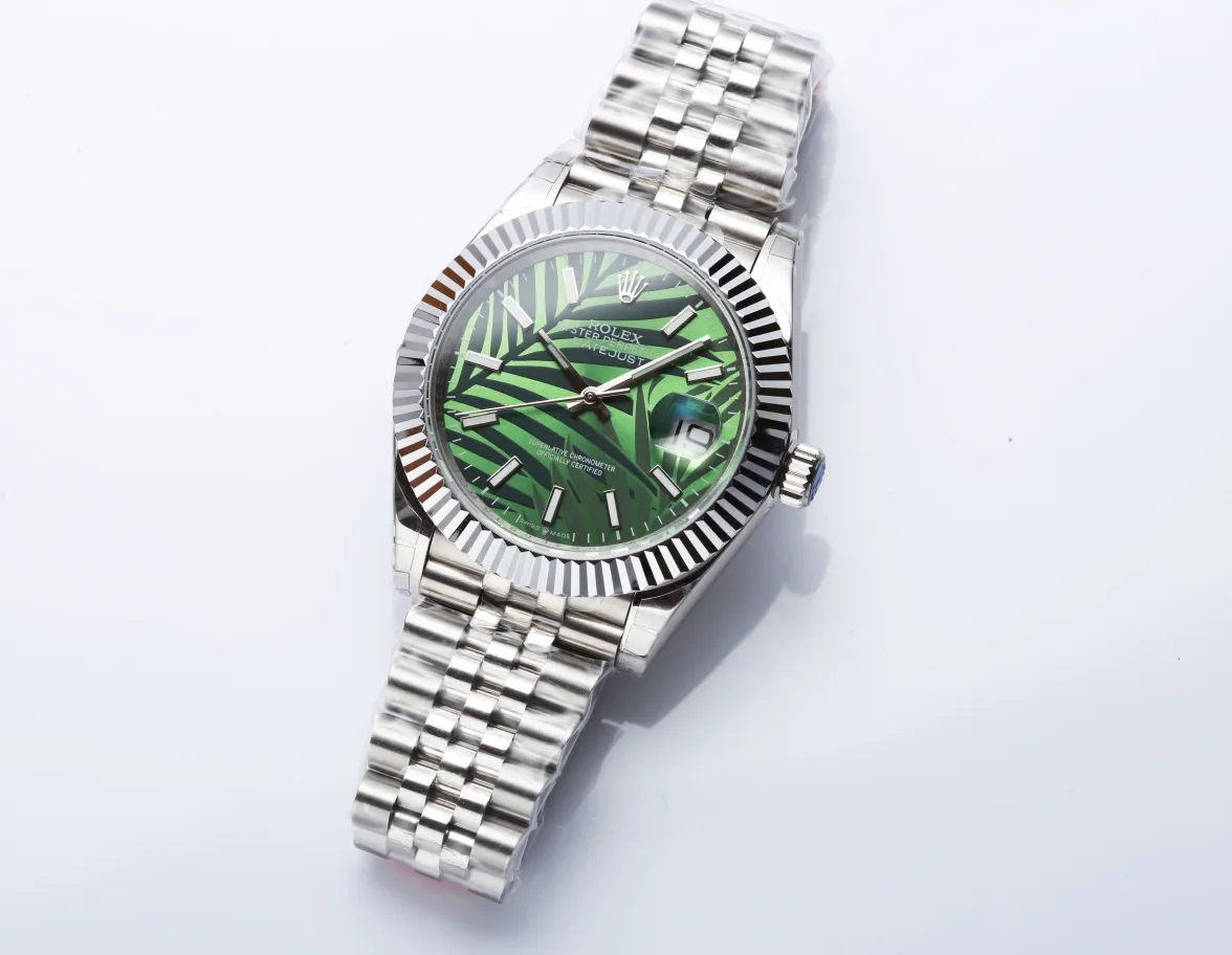 【Customized all-in-one machine】💰1920! 【Top replica】💰3300! High-end goods, one card, one code (returns and exchanges require all cards) ⌚️Rolex Datejust 41 series ①Exclusively customized 2836 movement, kinetic energy storage up to 48 hours, stable and reliable quality; ②Case: size and thickness are almost the same as the original, 904 steel ③Line: polished nails, top-notch Swiss ice blue luminous, fine shading, color matching; ④Glass: sapphire glass with 2.5x magnifying glass effect, the glass is transparent; ⑤Strap: One-to-one restoration, the strap can be interchanged with the genuine product; Produced by a large factory, it must be high-quality. Model: m126333-m123331-126334 Focus is an attitude, produced by JH!